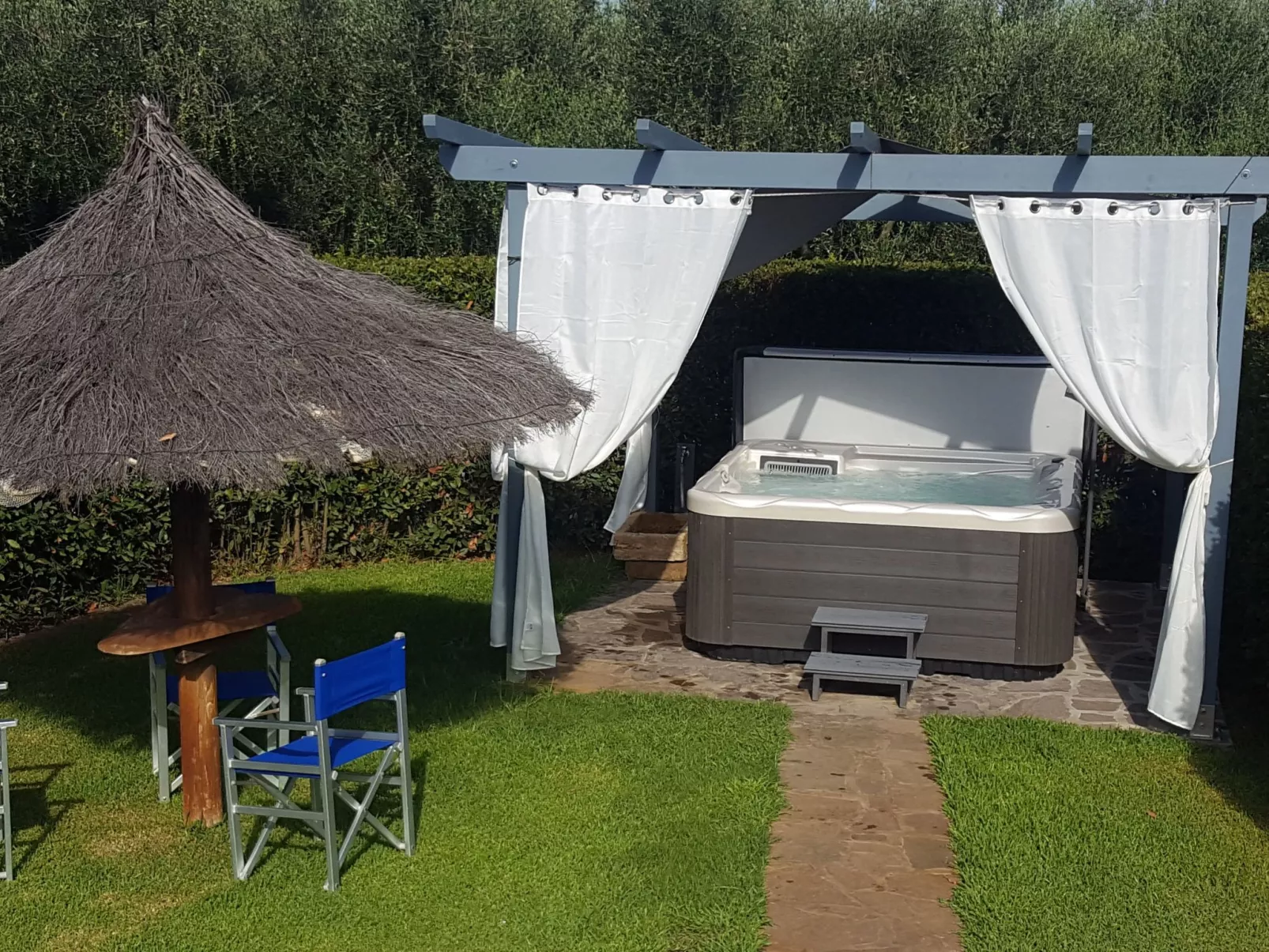 "Casa Olmo" Schwimmbad und Jacuzzi, privater Garten