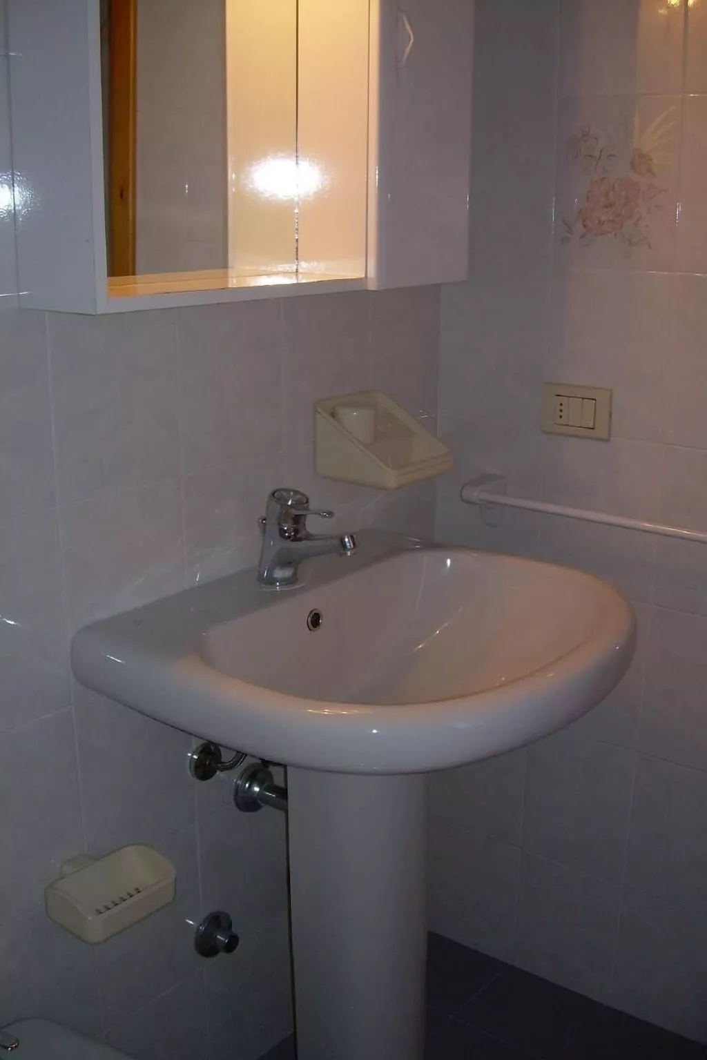 APARTMENT LAURA-Image-tags.info