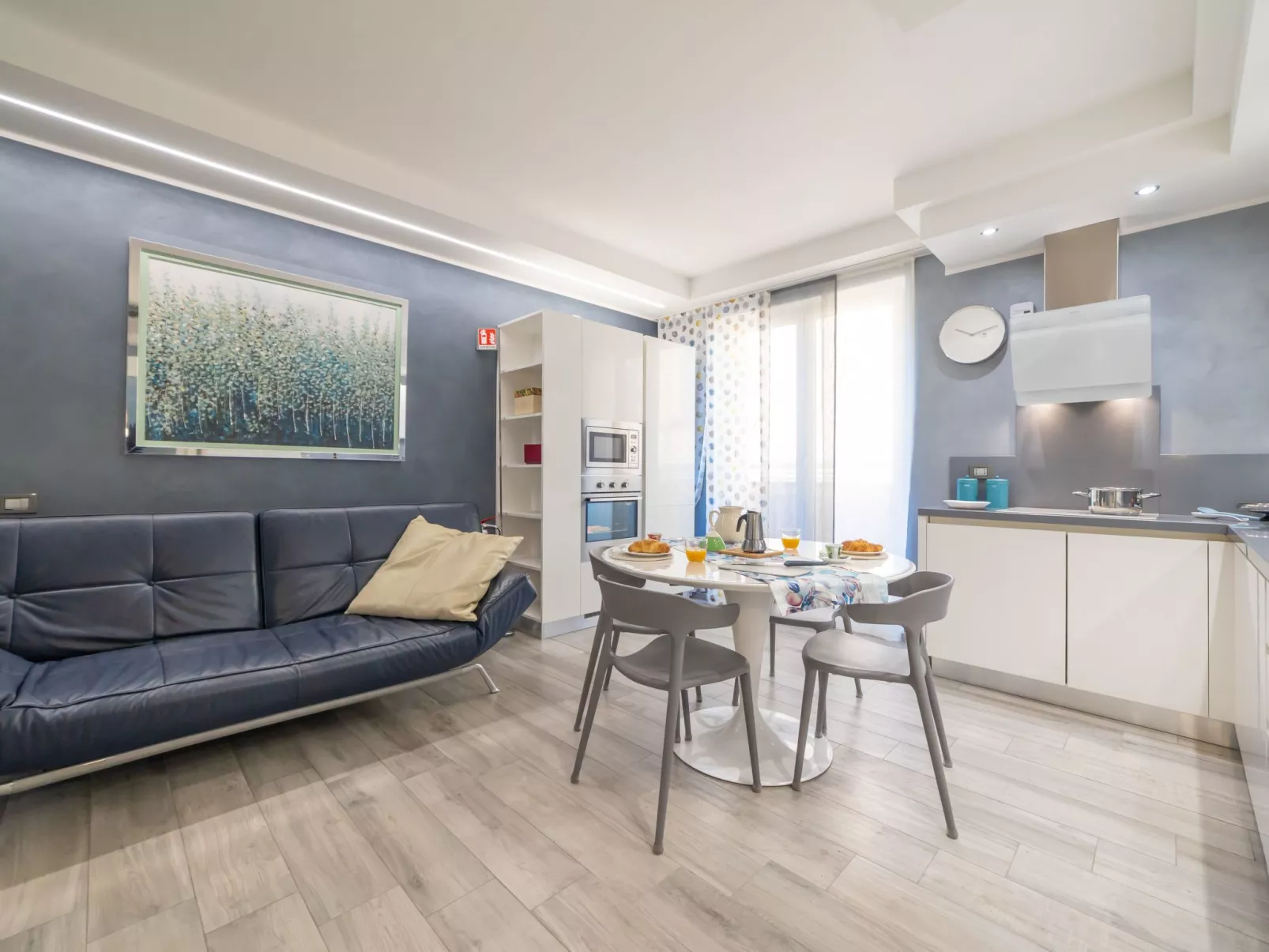 Loving Alassio - Eine hochmoderne Drei-Zimmer-Wohnung am Meer