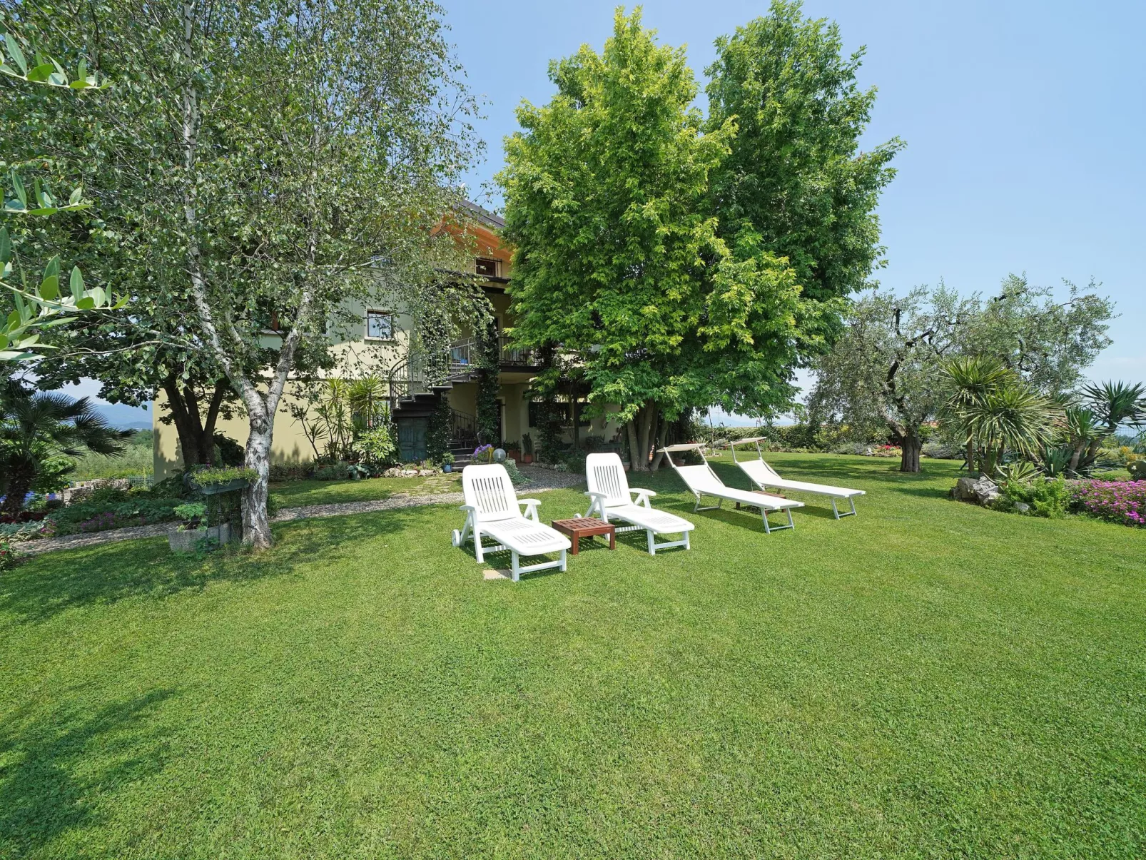 Wohnung mit Blick auf den Gardasee-Buiten