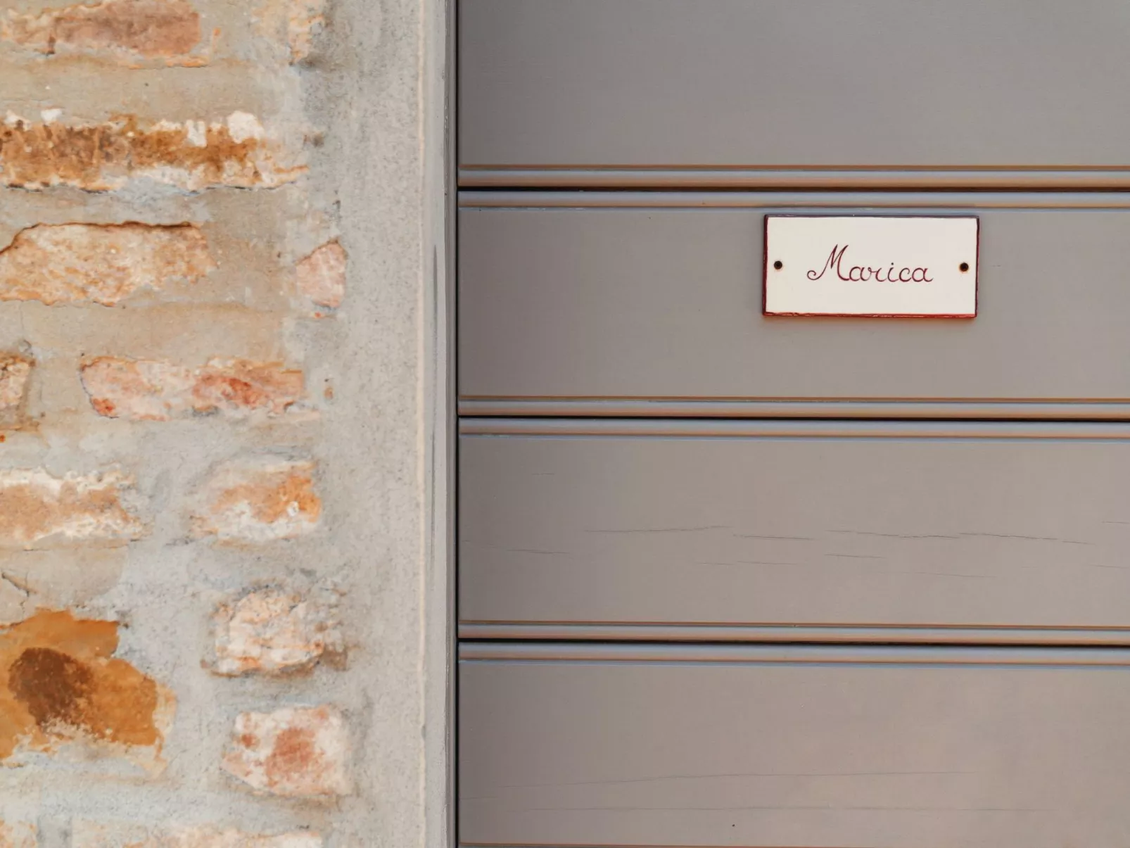 Studio-Apartment mit Sommerpool, Garten und Aussicht-Binnen