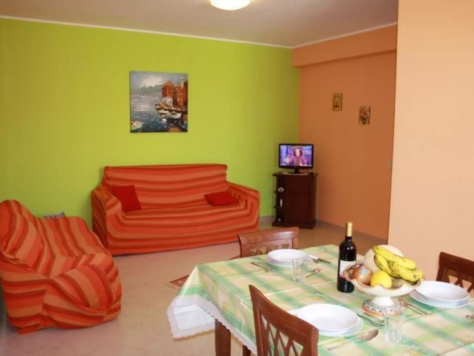 Wohnung in Balestrate mit kostenlosem Parkplatz-Binnen