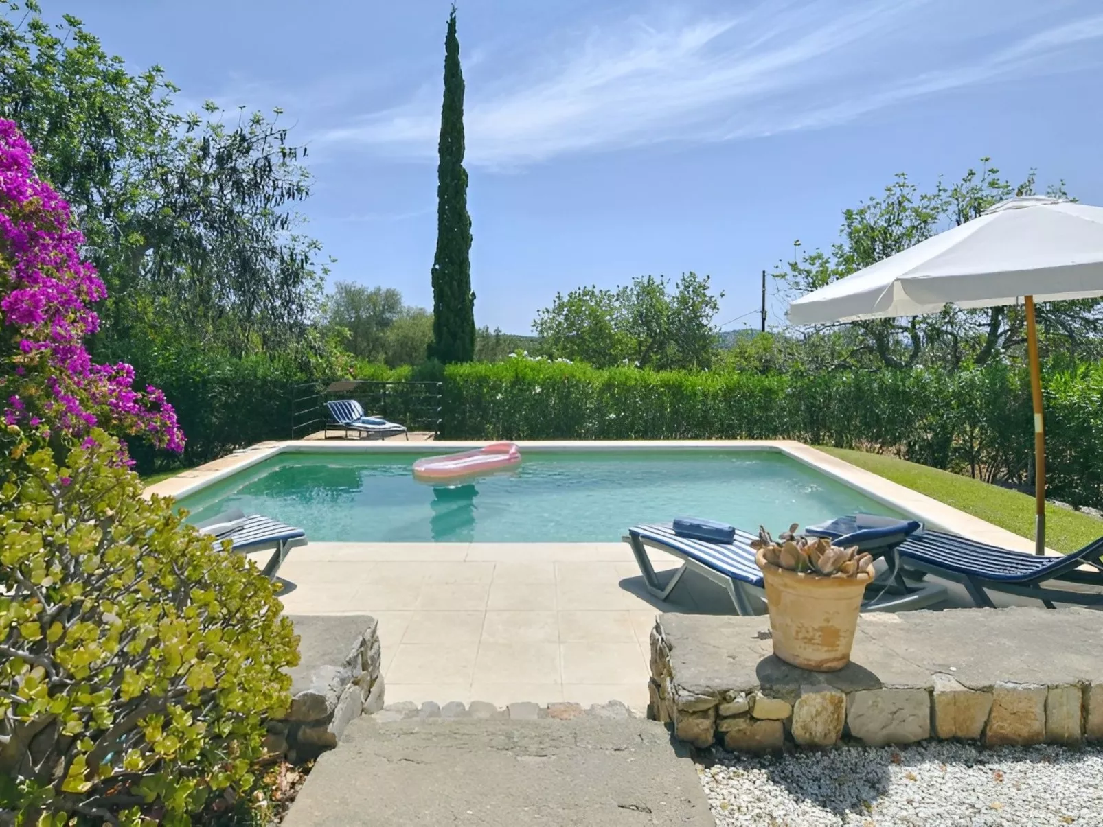 Finca mit Bergblick, Schwimmbad und Klimaanlage.-Image-tags.info