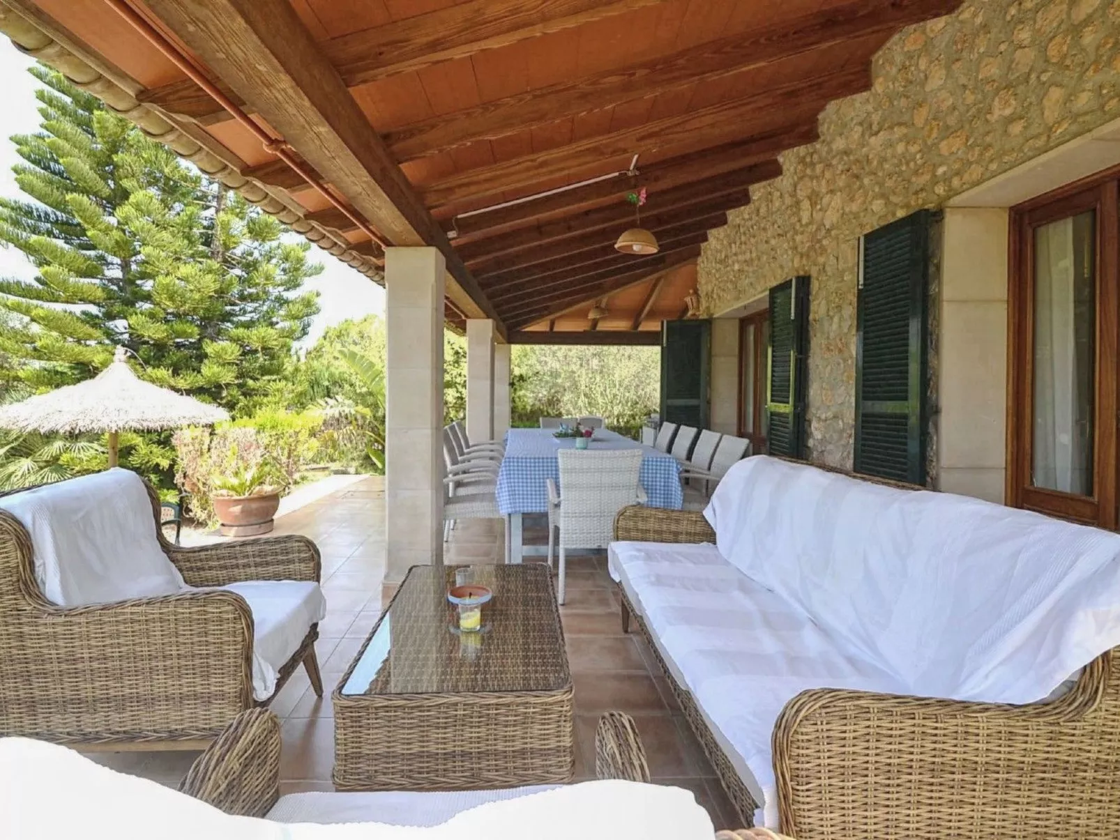 Villa mit Garten, Grill und Terrasse-Image-tags.info