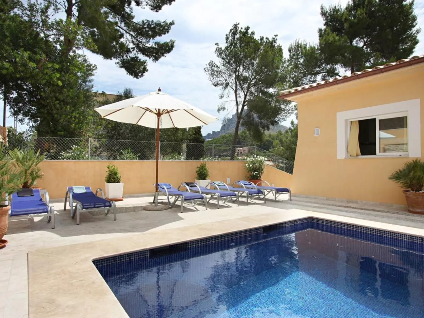 Villa Medina, Cala Sant Vicenç-Image-tags.info