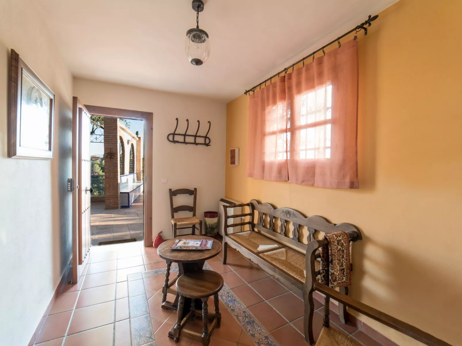 Hütte mit Terrasse-Binnen