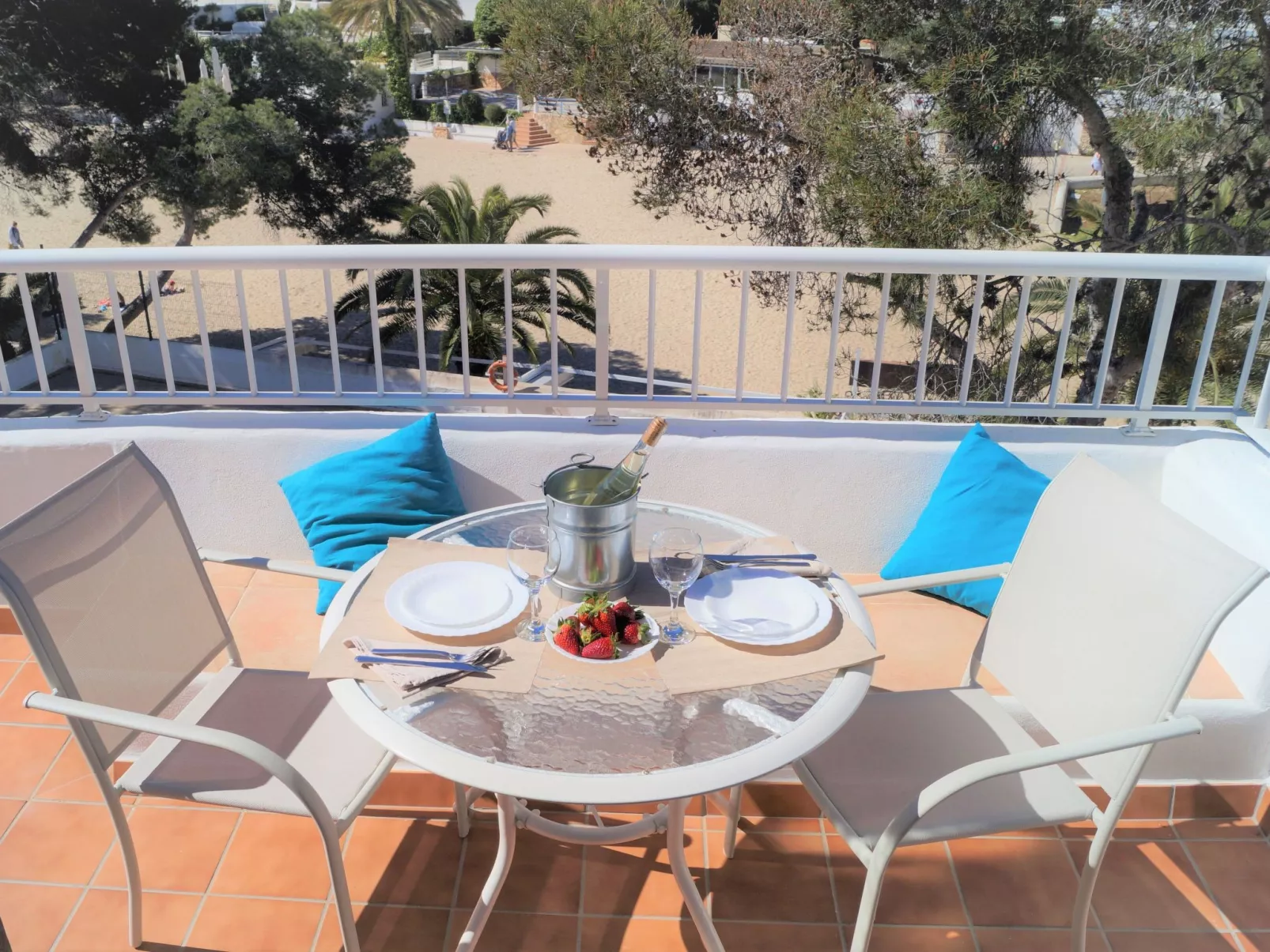 Bungalow con piscina-Buiten