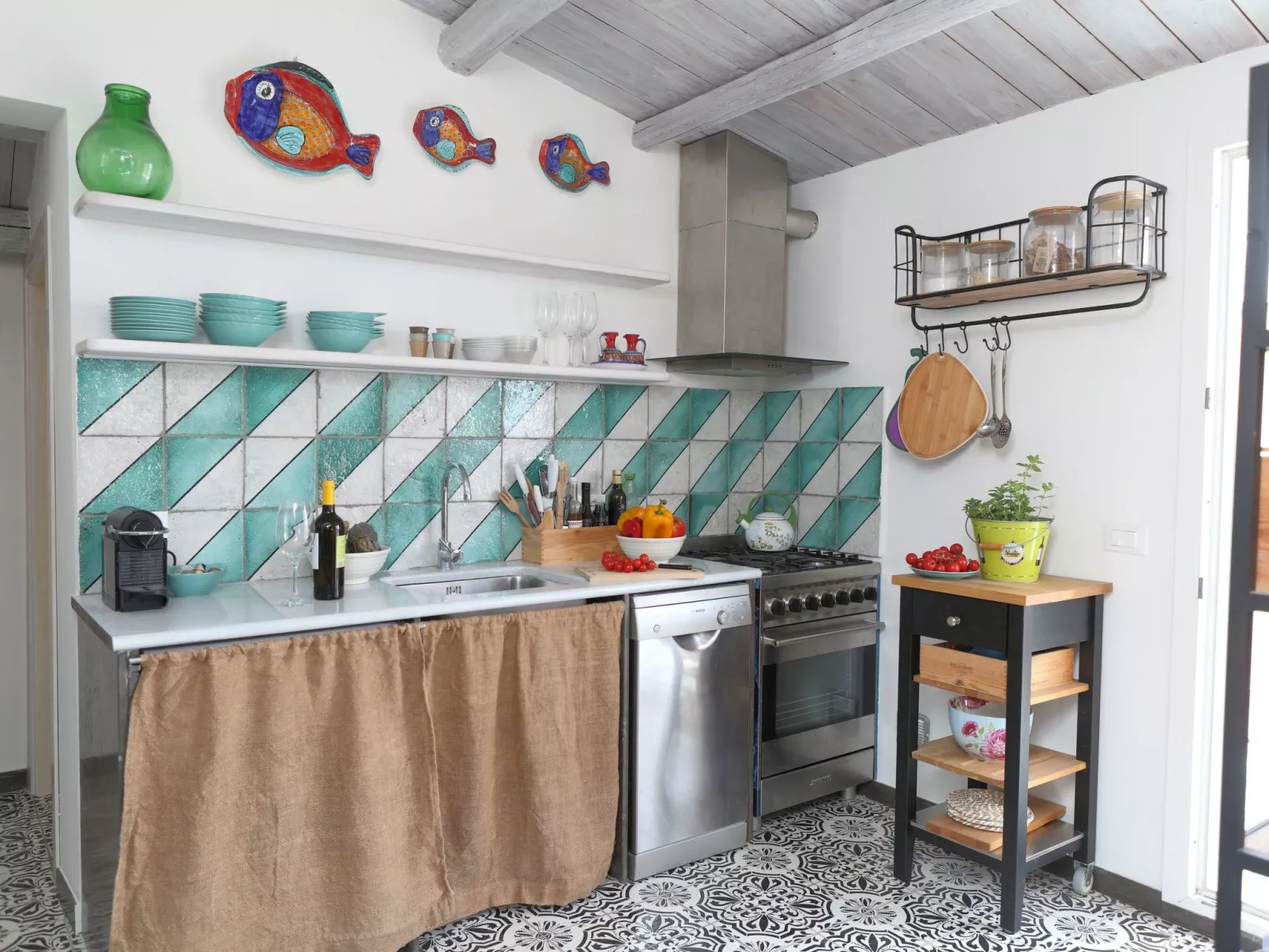 Charmante Wohnung in Cefalù mit Terrasse-Image-tags.info