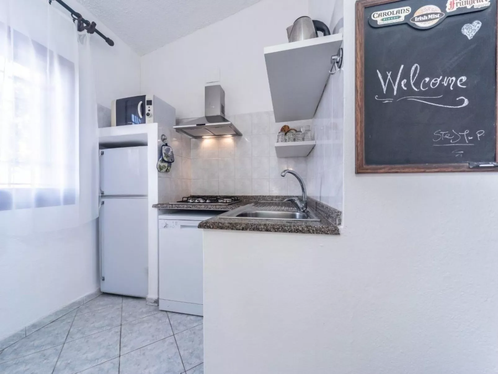 Wohnung in Villa am Meer und mit Meerblick-Binnen