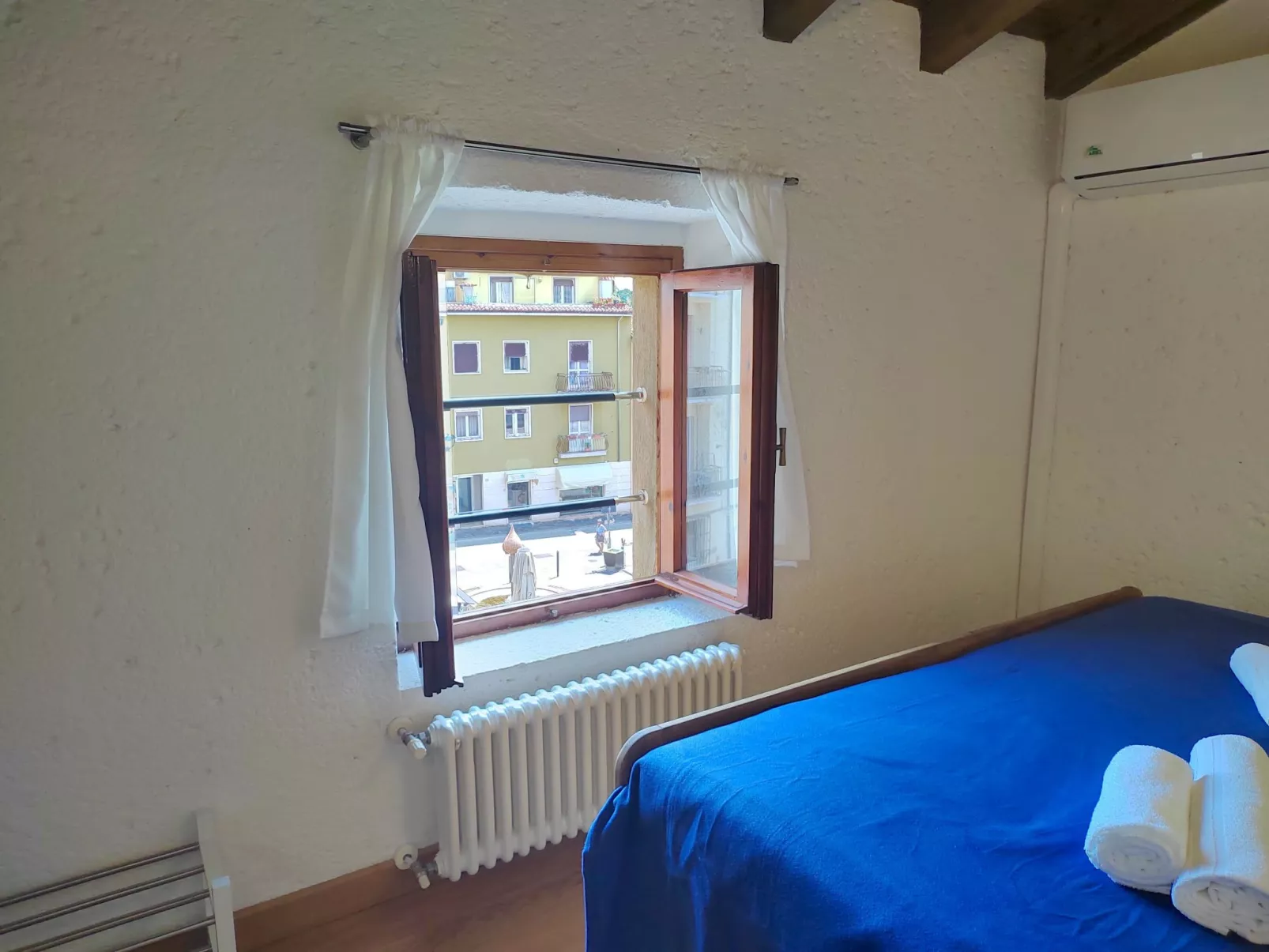 Aly d'angelo - im Turm-Binnen