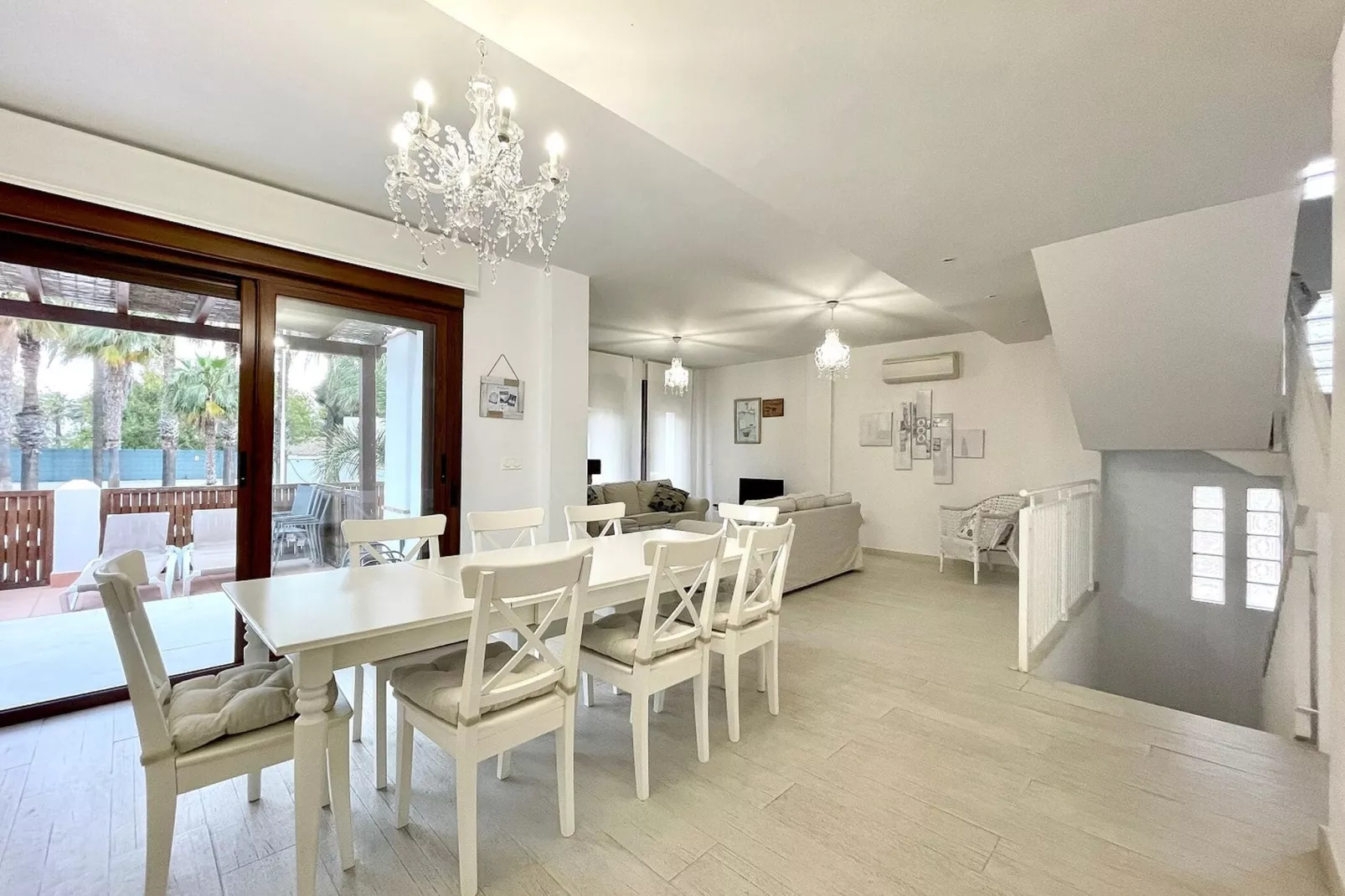 Villa Playa & Golf II-Eetkamer