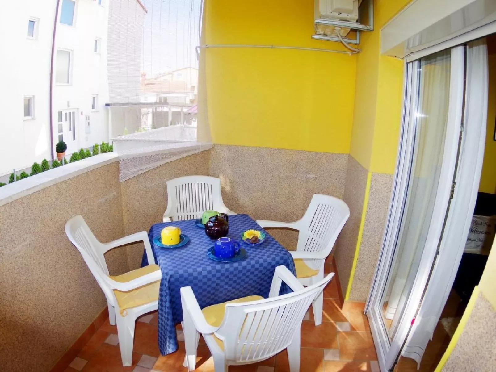 Schönes Apartment, privater Parkplatz und Strand in der Nähe-Image-tags.info