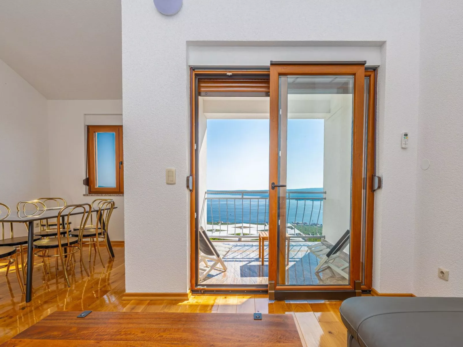 Wohnung Mistral 7-Binnen