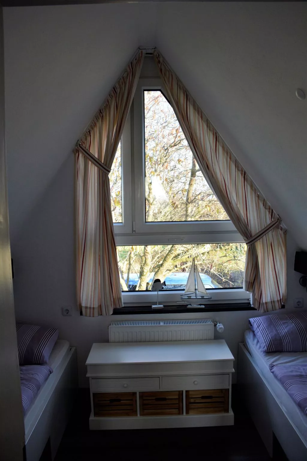 Nurdachhaus Klabautermann mit Terrasse und Garten - Binnen