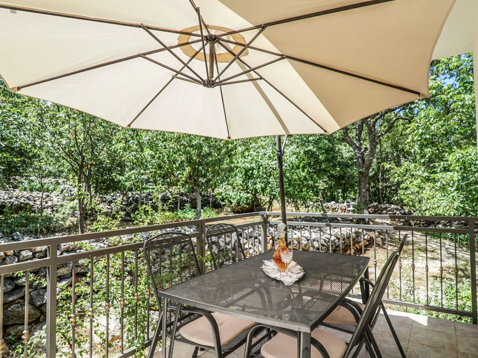 In der Nähe des Meeres und des Sees-Buiten