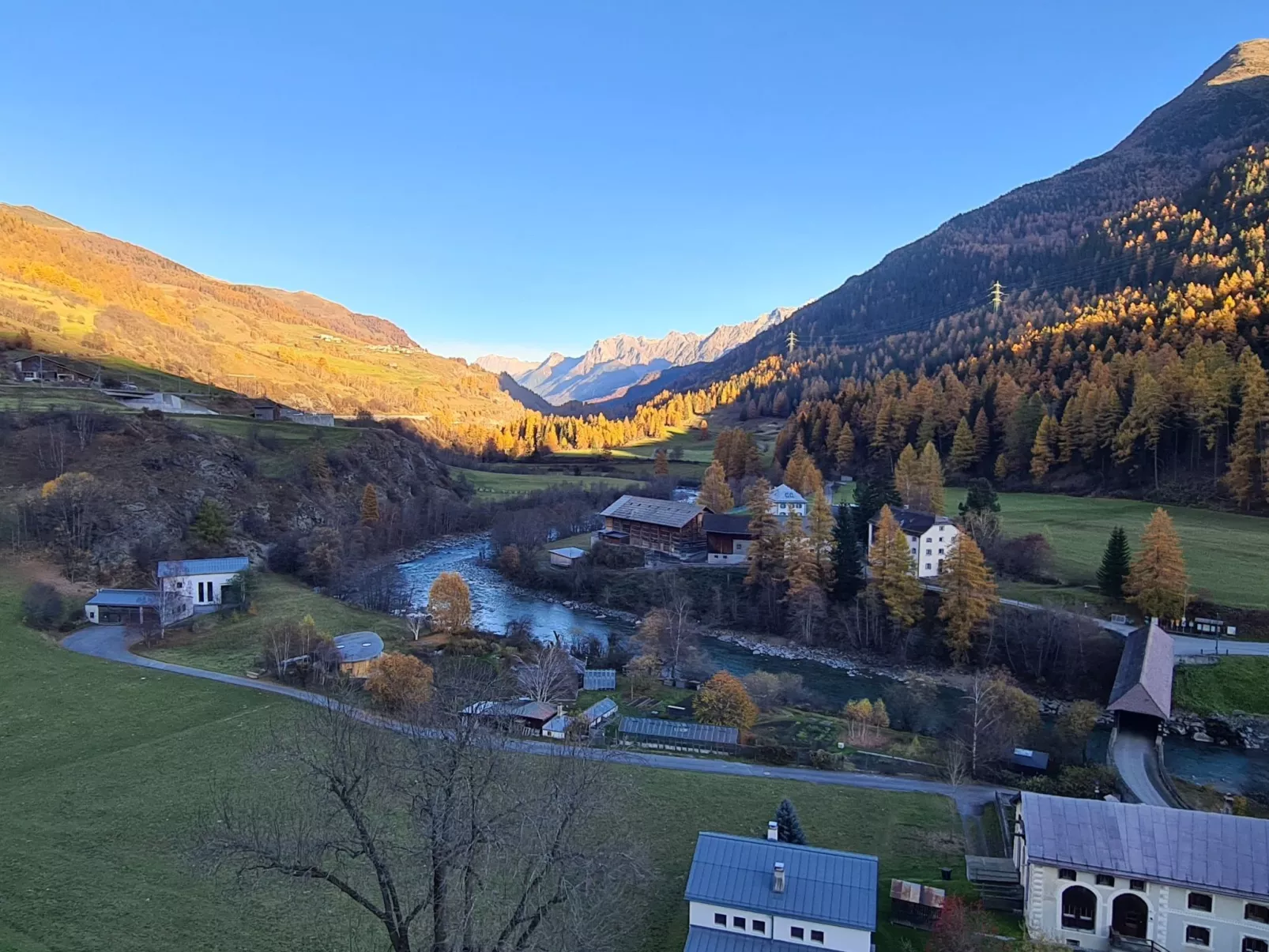 Wohnung mit atemberaubender Aussicht-Image-tags.info