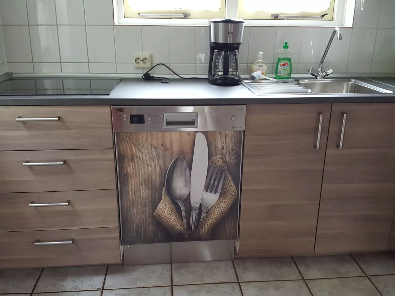 Gemütliches Haus mit komplett umzäuntem Garten-Binnen