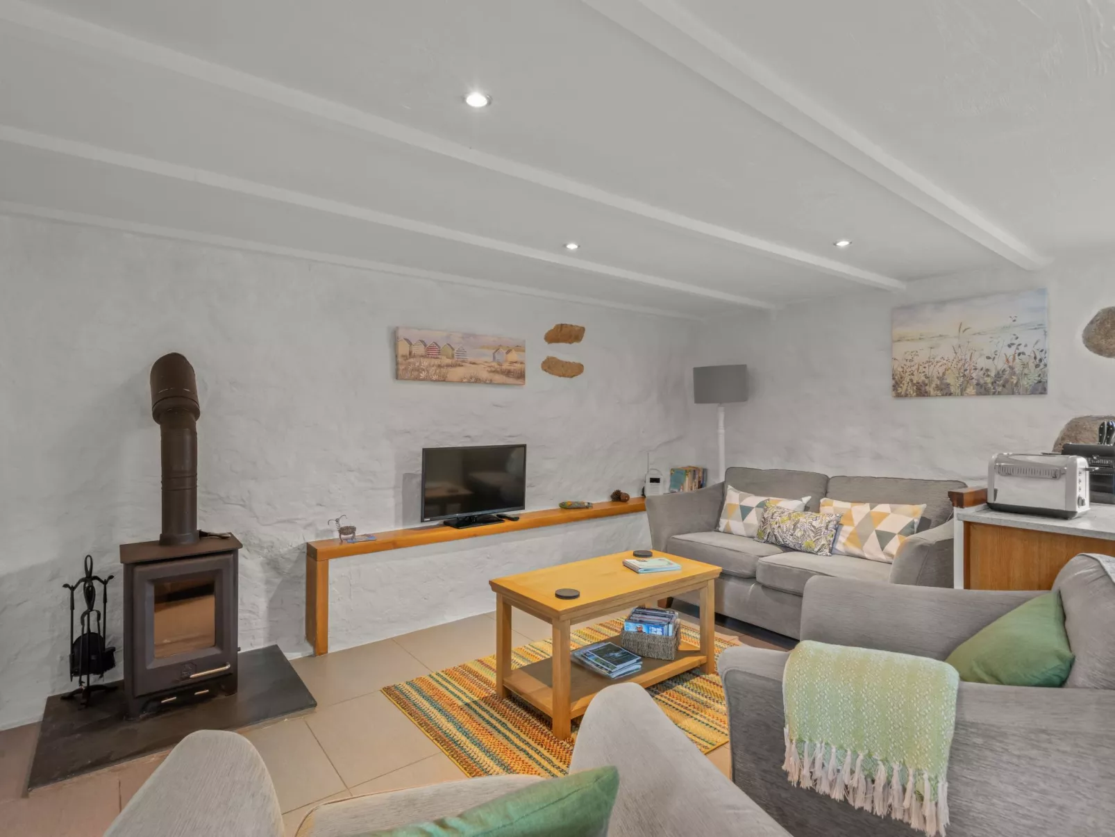 Idyllisches Landhaus mit wunderschönem Garten-Binnen