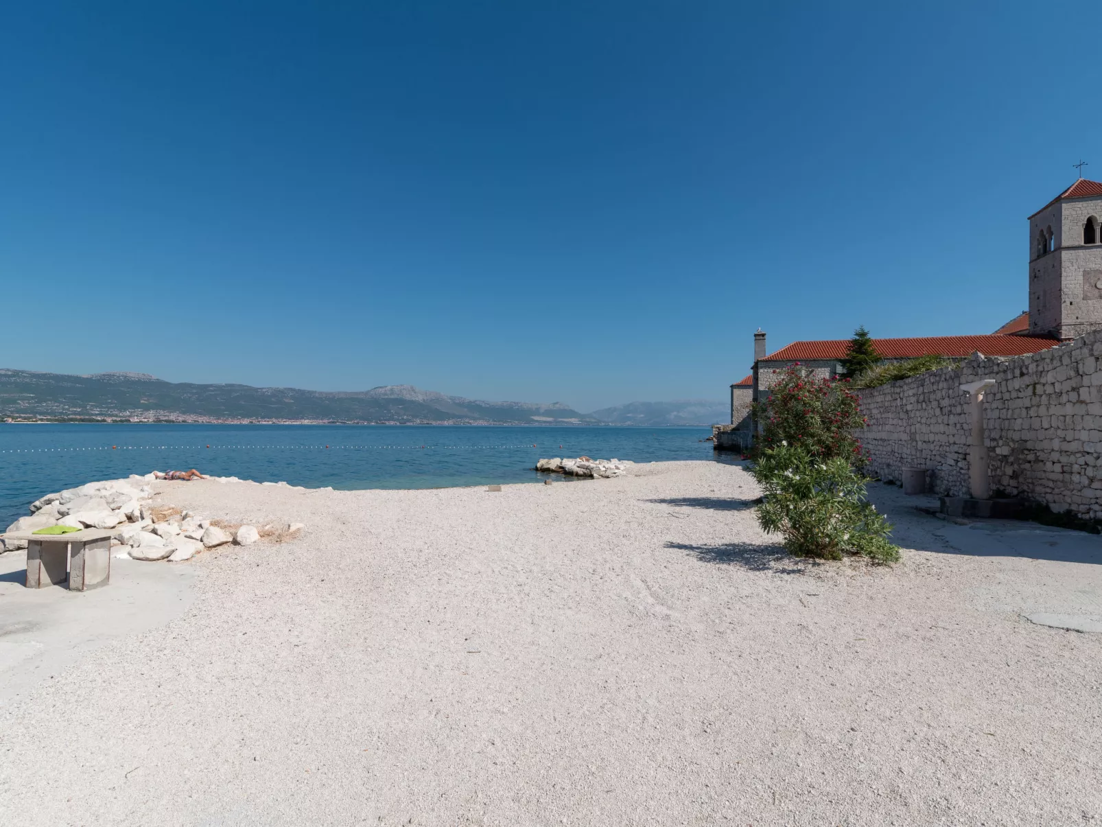 Geräumige Ferienwohnung mit Meerblick-Omgeving