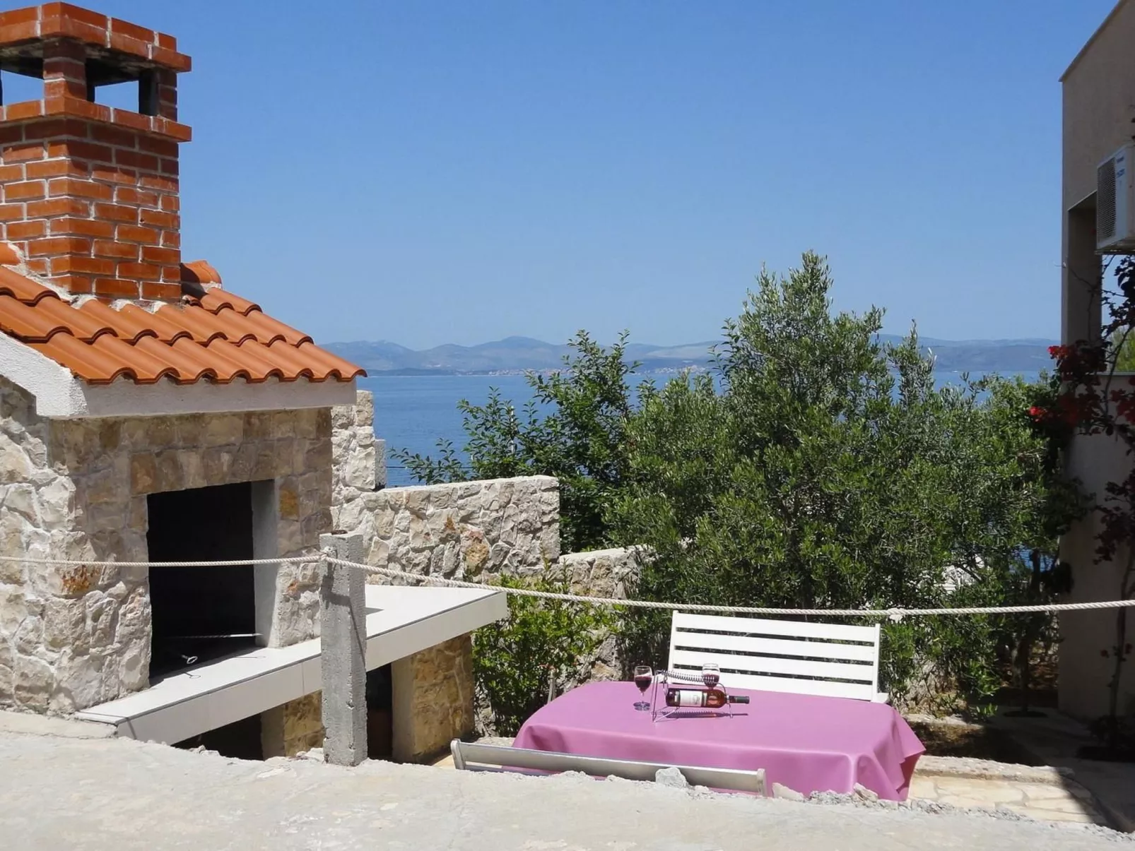 Adriatic Escape-Buiten