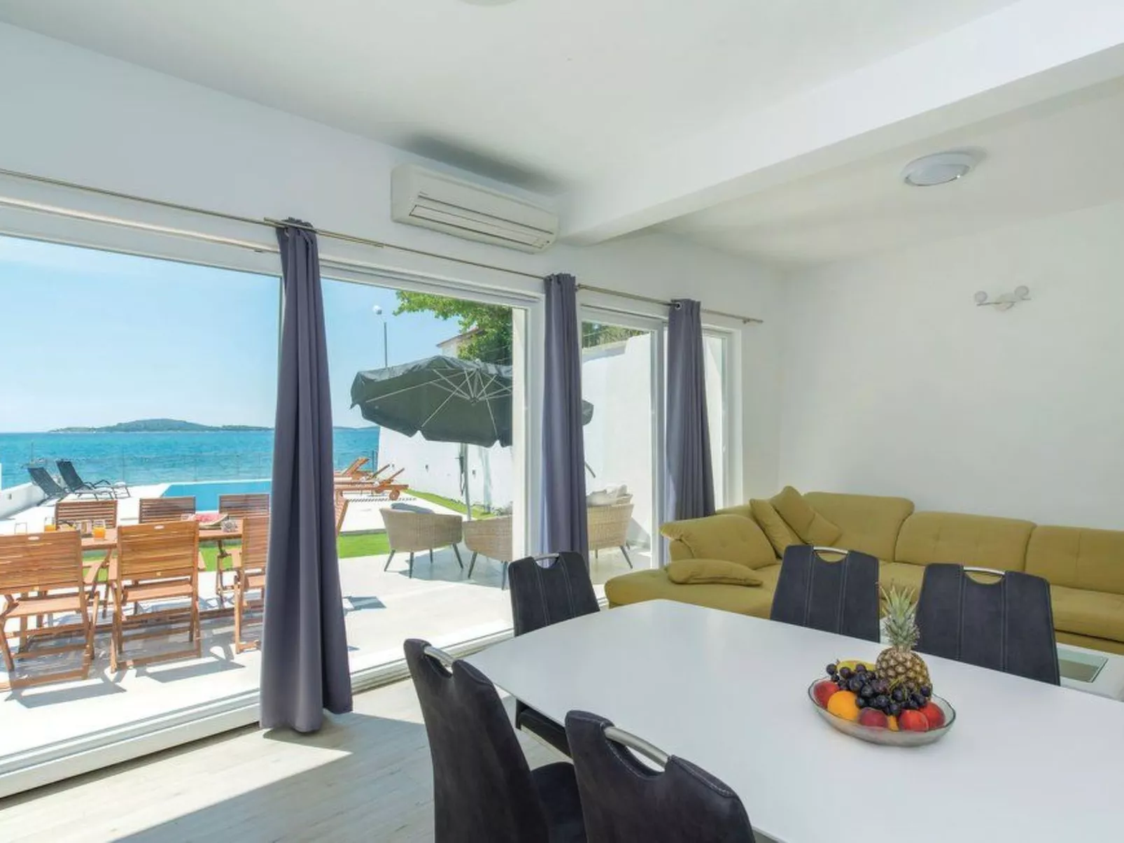 Villa Felicita für 12 Personen in Zaboric-Binnen