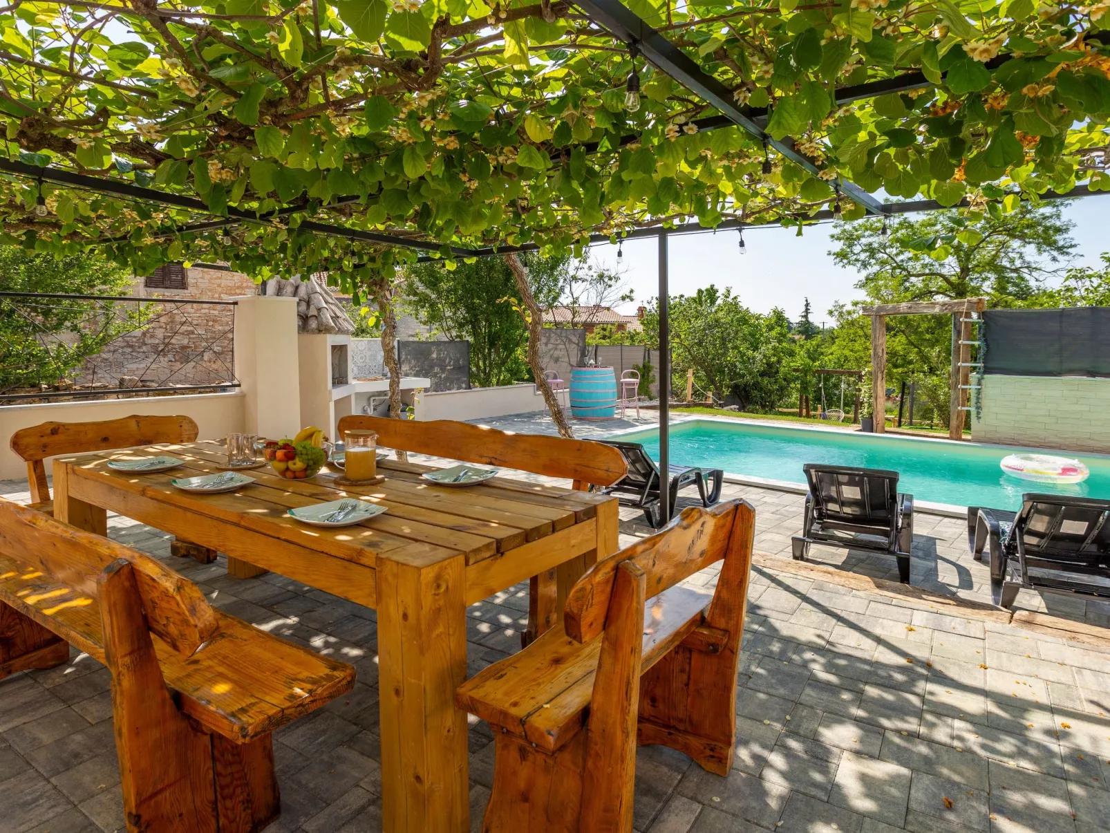 Schönes Ferienhaus in Modrusani mit Großem Garten-Image-tags.info