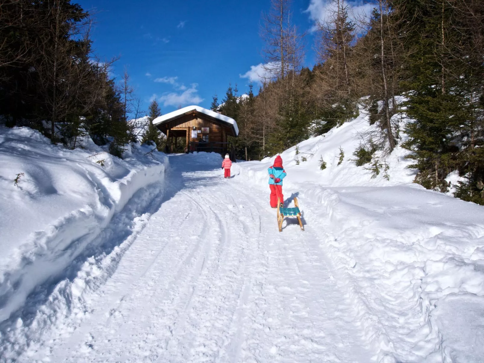 In Strassen mit Privatem Pool-Buiten