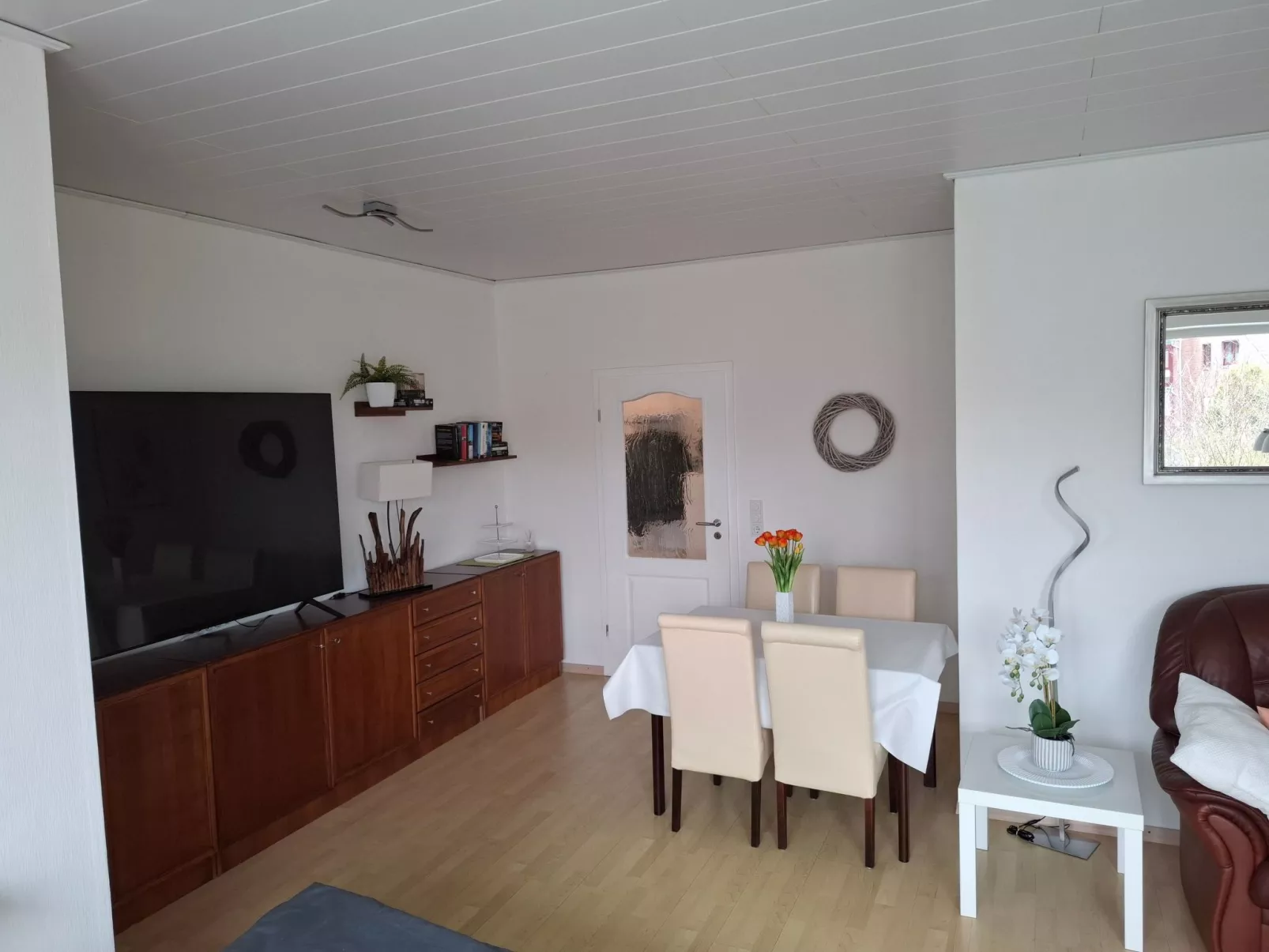 Private Ferienwohnung in Nordenham, großer Balkon-Binnen