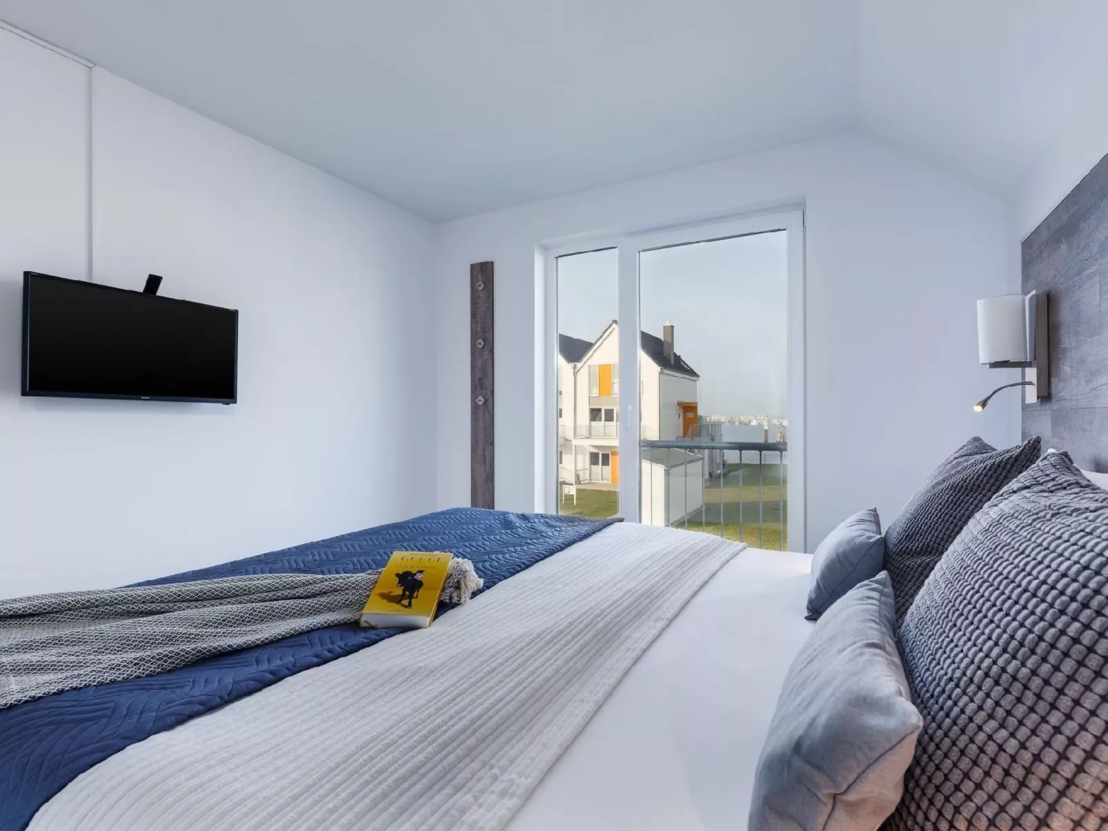 Fewo Kapitän James Cook, E-Ladesäule, Wasserbett-Binnen