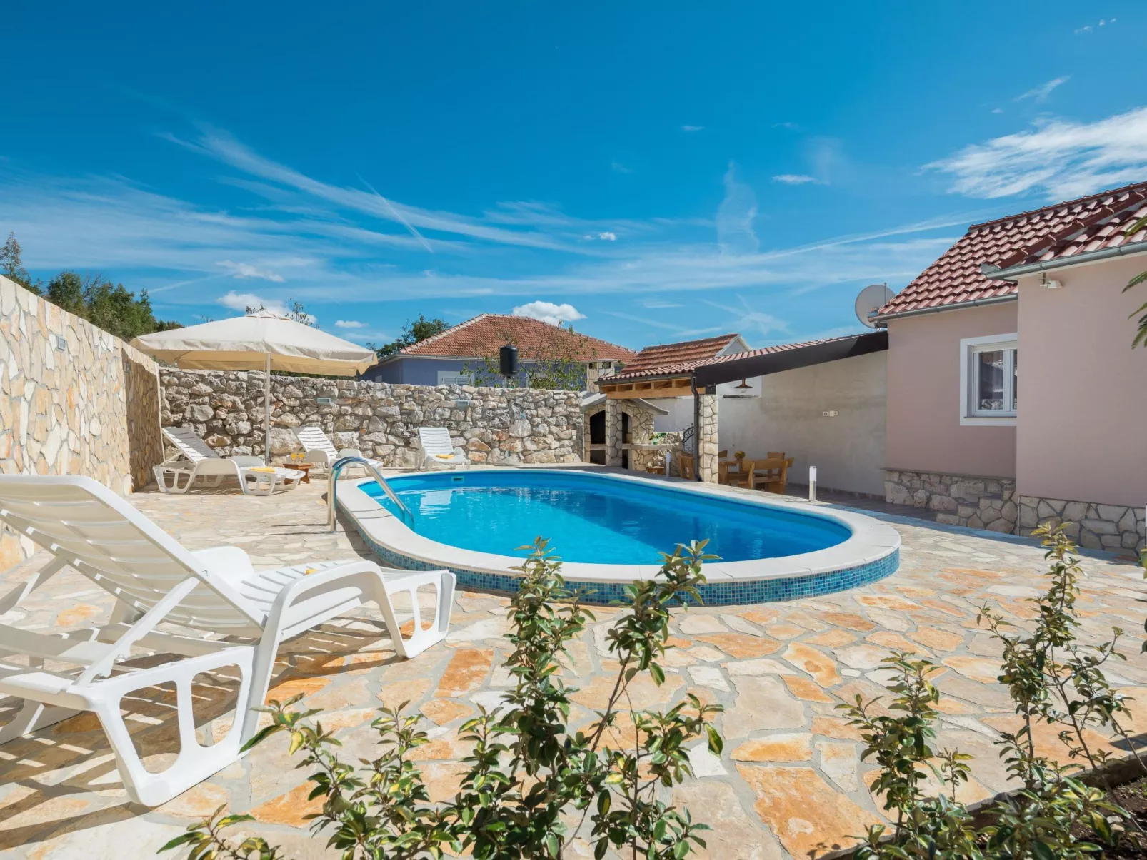 Villa Stara Kula-Image-tags.info