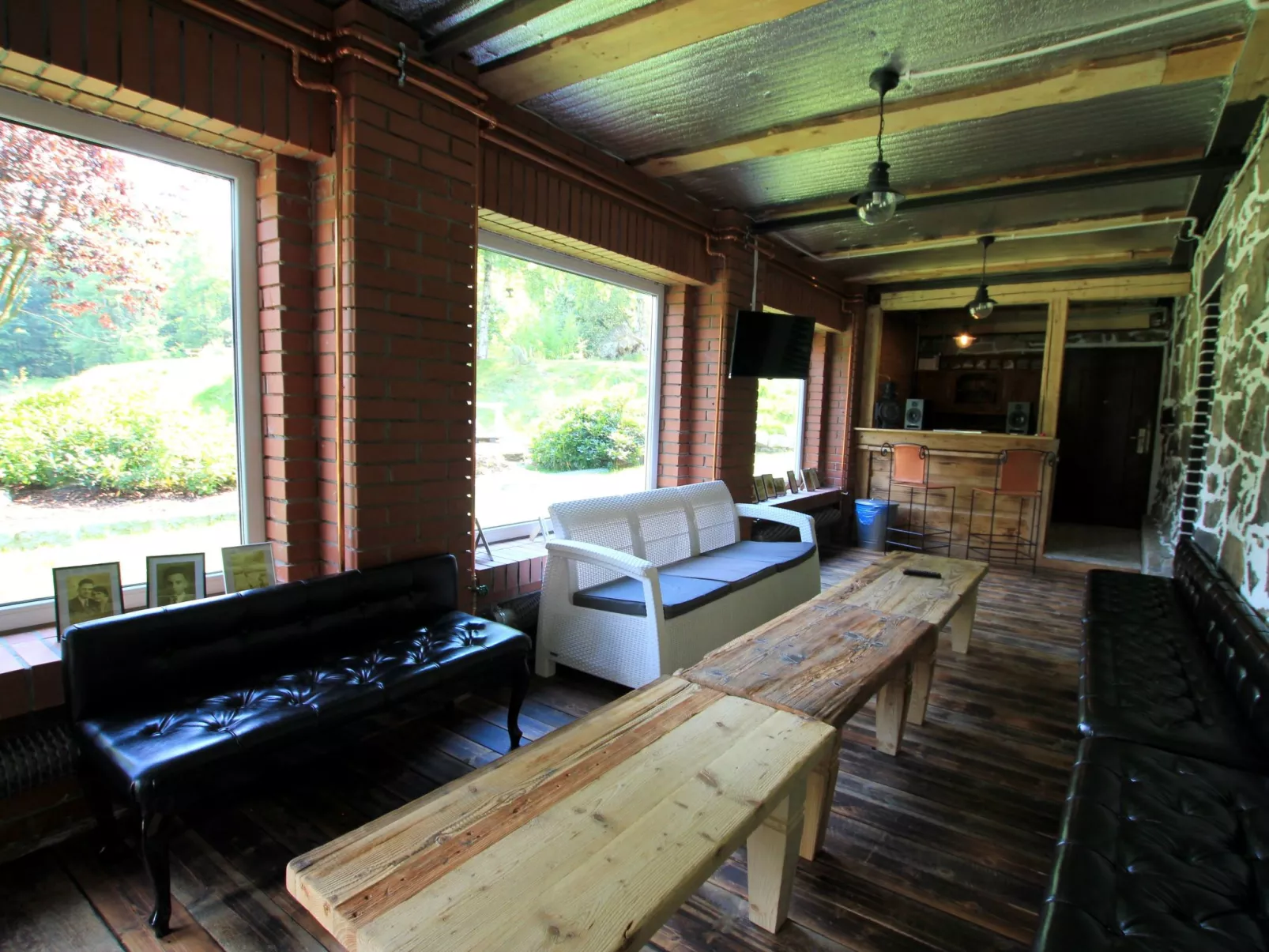 Exklusives Ferienhaus mit Schwimmbad direkt am Wasser-Binnen