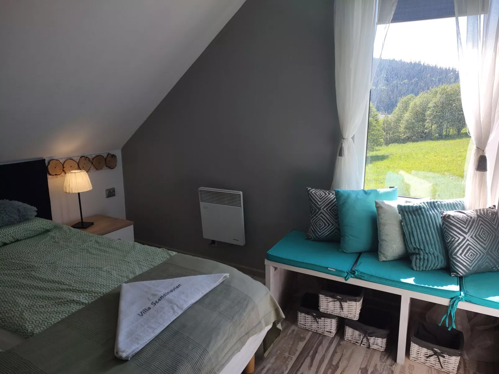 Modernes Ferienhaus in Kiczora mit Großem Garten - Binnen