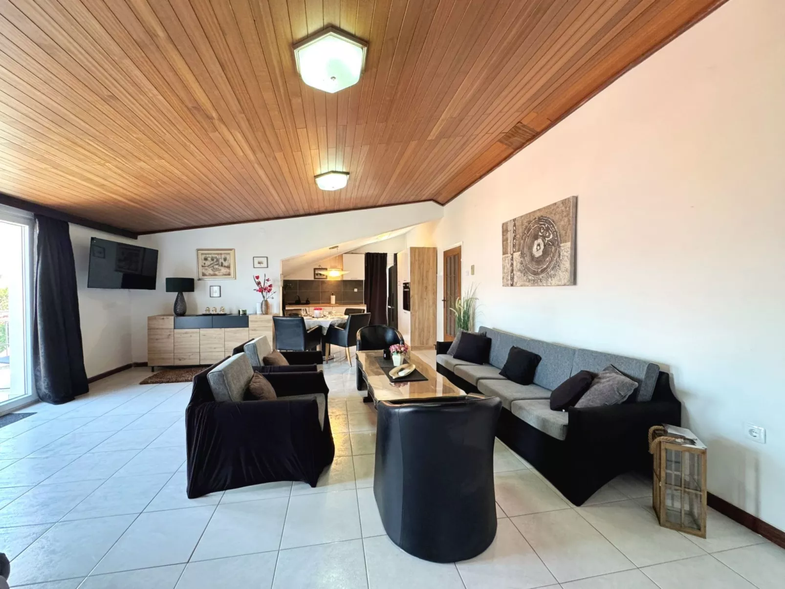 Apartment Lure - Binnen