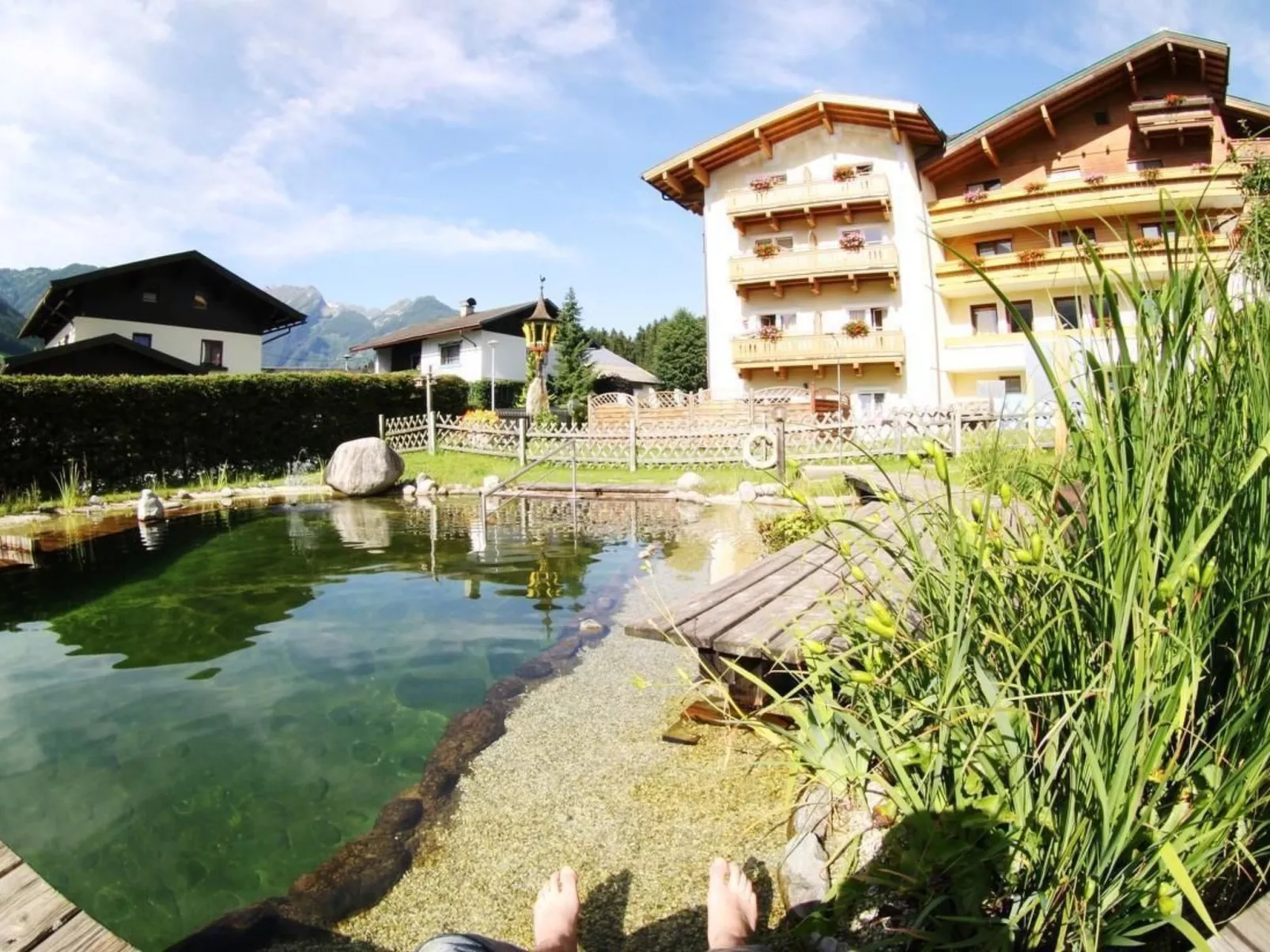 Bio-Haus # 401 - Buiten