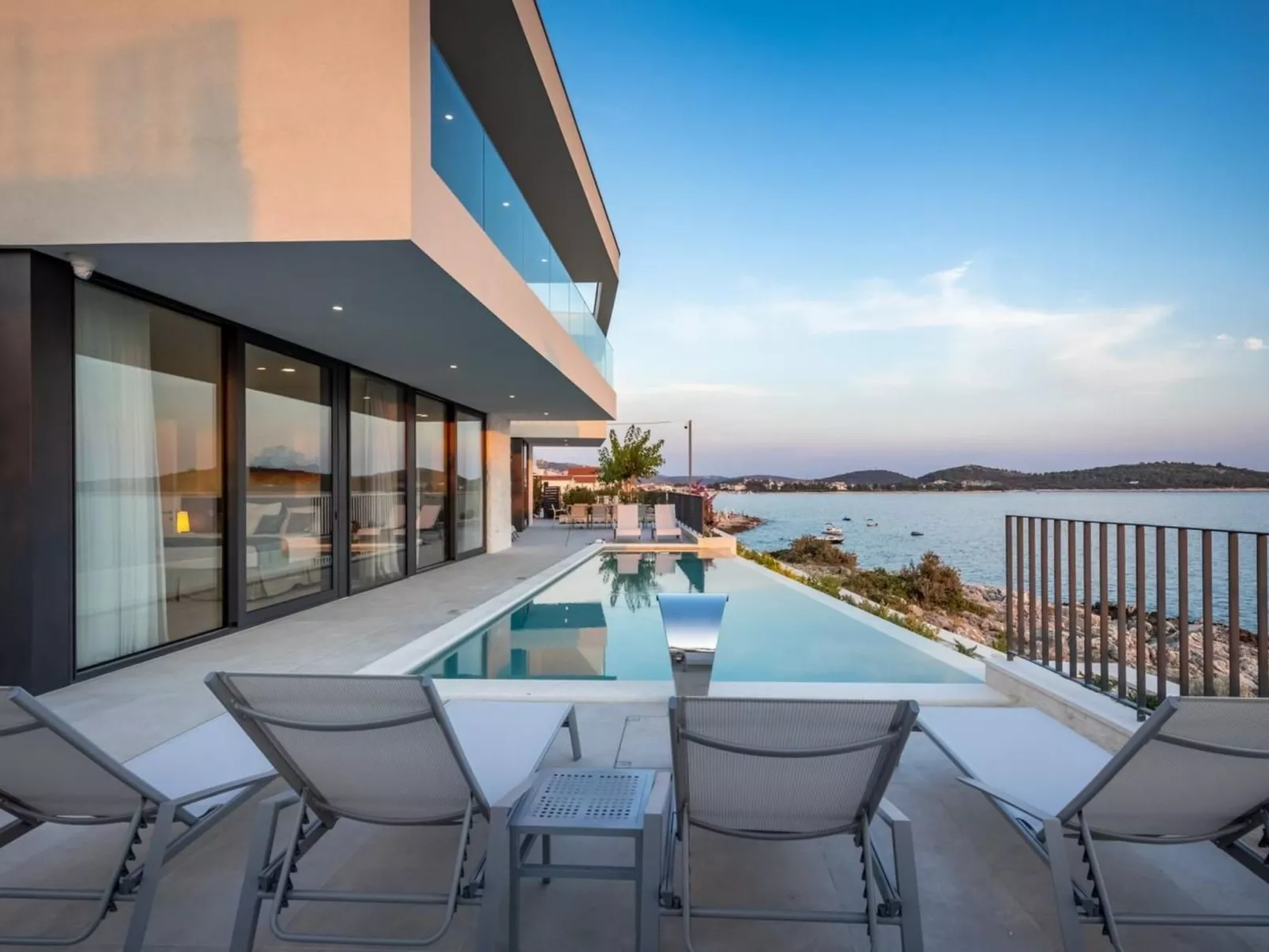 Villa Esperia Rogoznica-Buiten