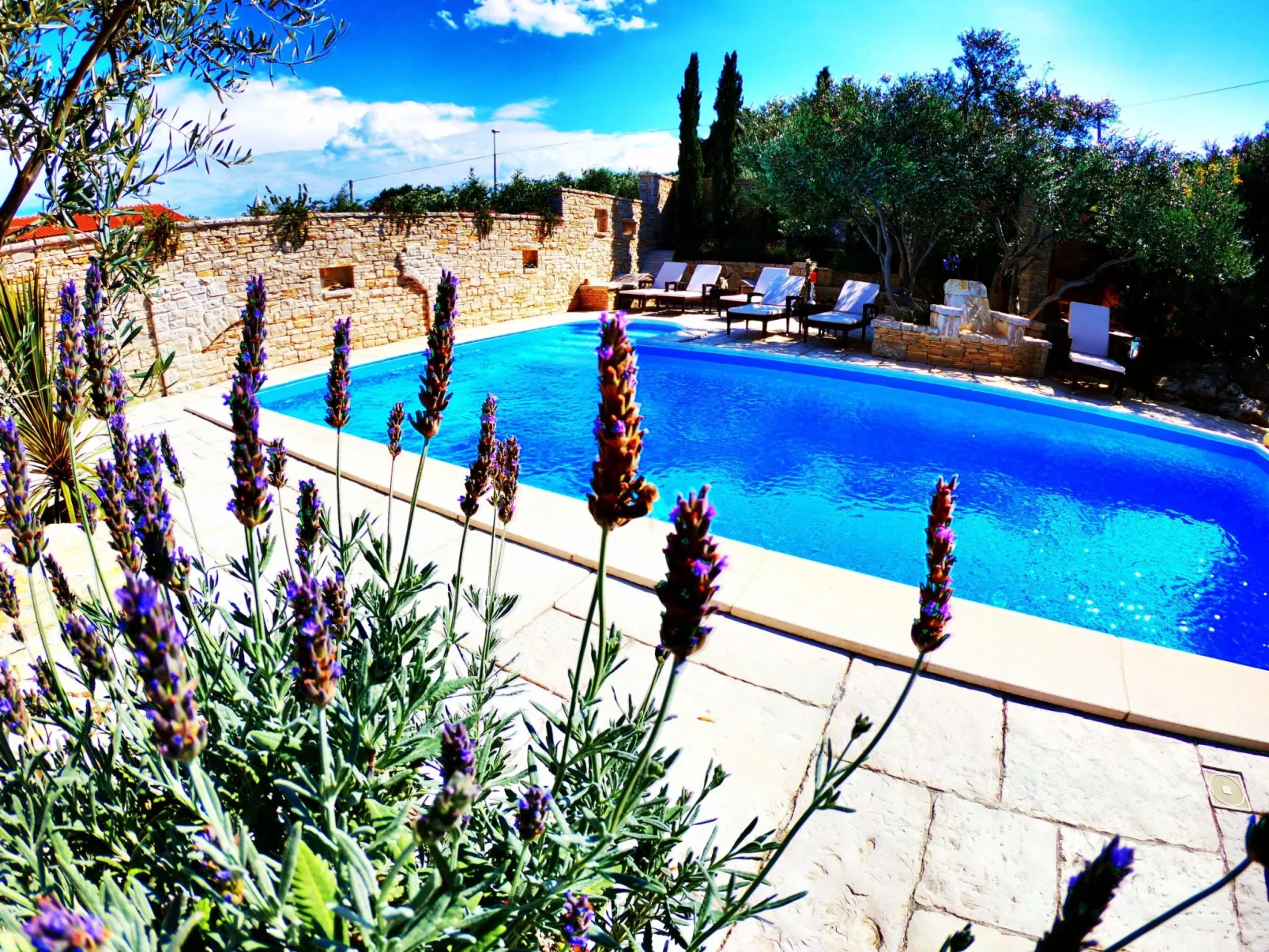 Wohnung für 4 Personen mit Whirlpool und Schwimmbad