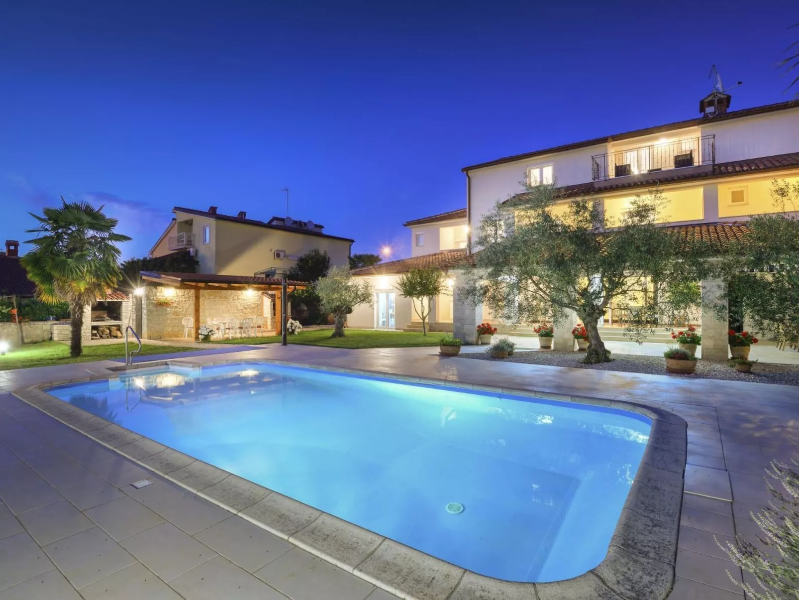 Residence Paradiso 6-Buiten