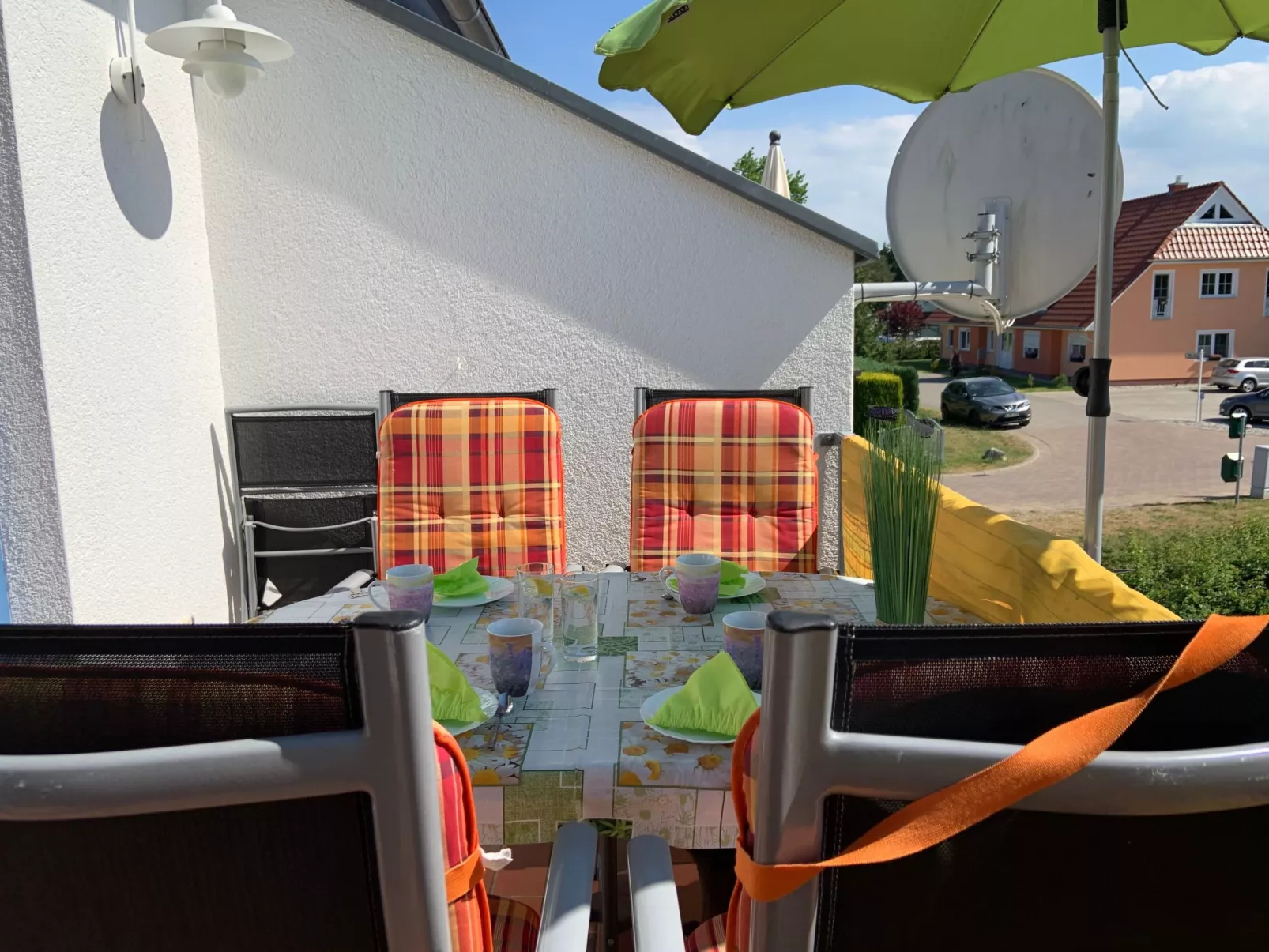 Moderne Wohnung in Karlshagen mit Grill und Garten - Buiten