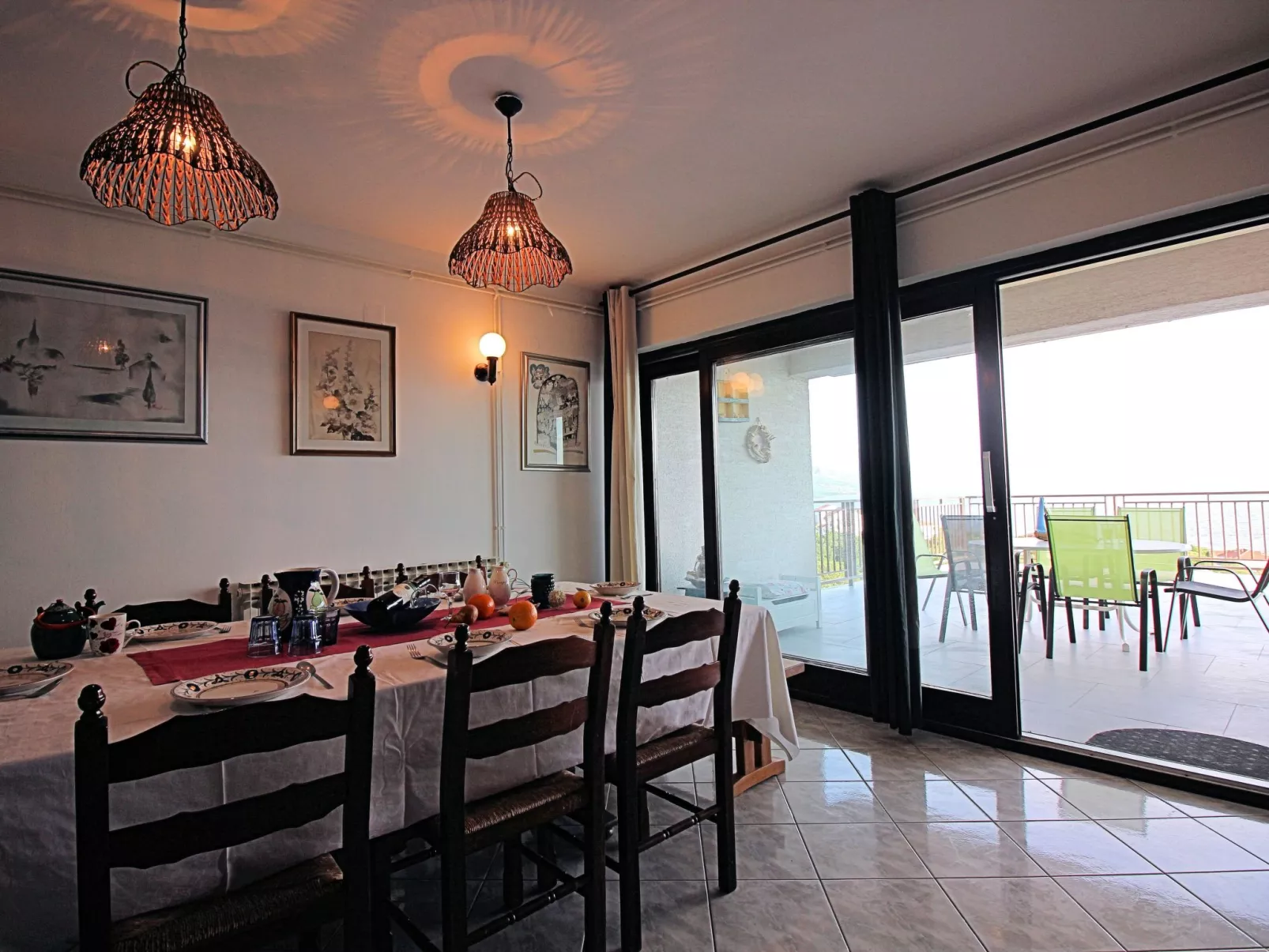 Wunderschönes Ferienhaus in Povile mit Garten, Terrasse und Grill und Meerblick-Binnen