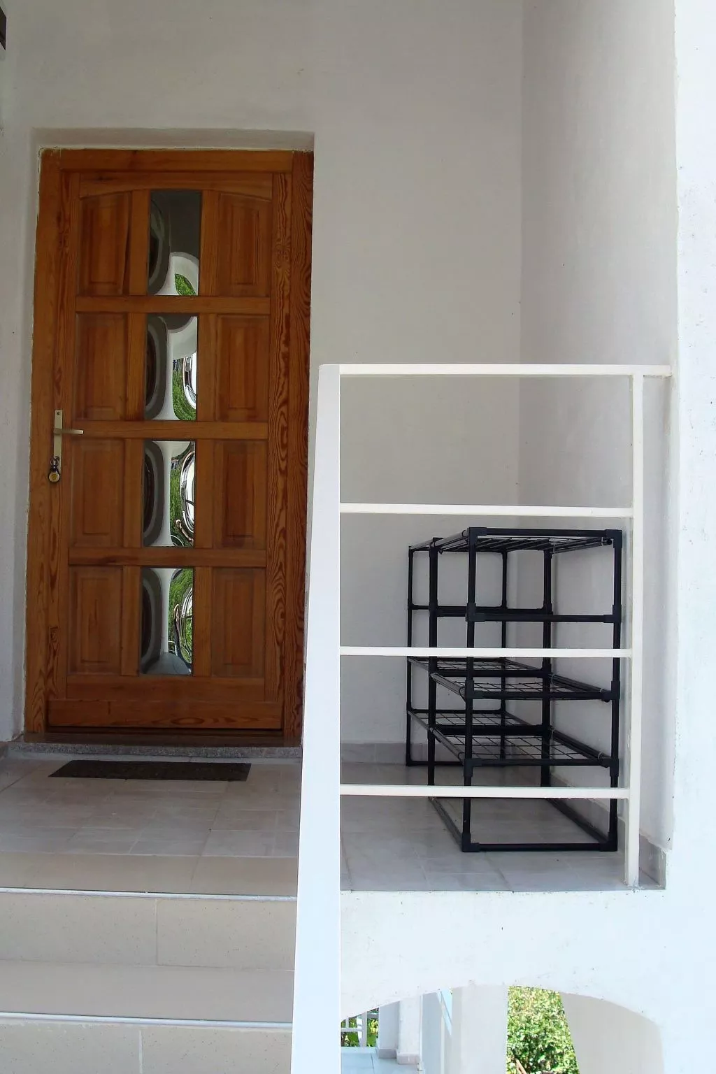 Mit Blick auf das Wasser