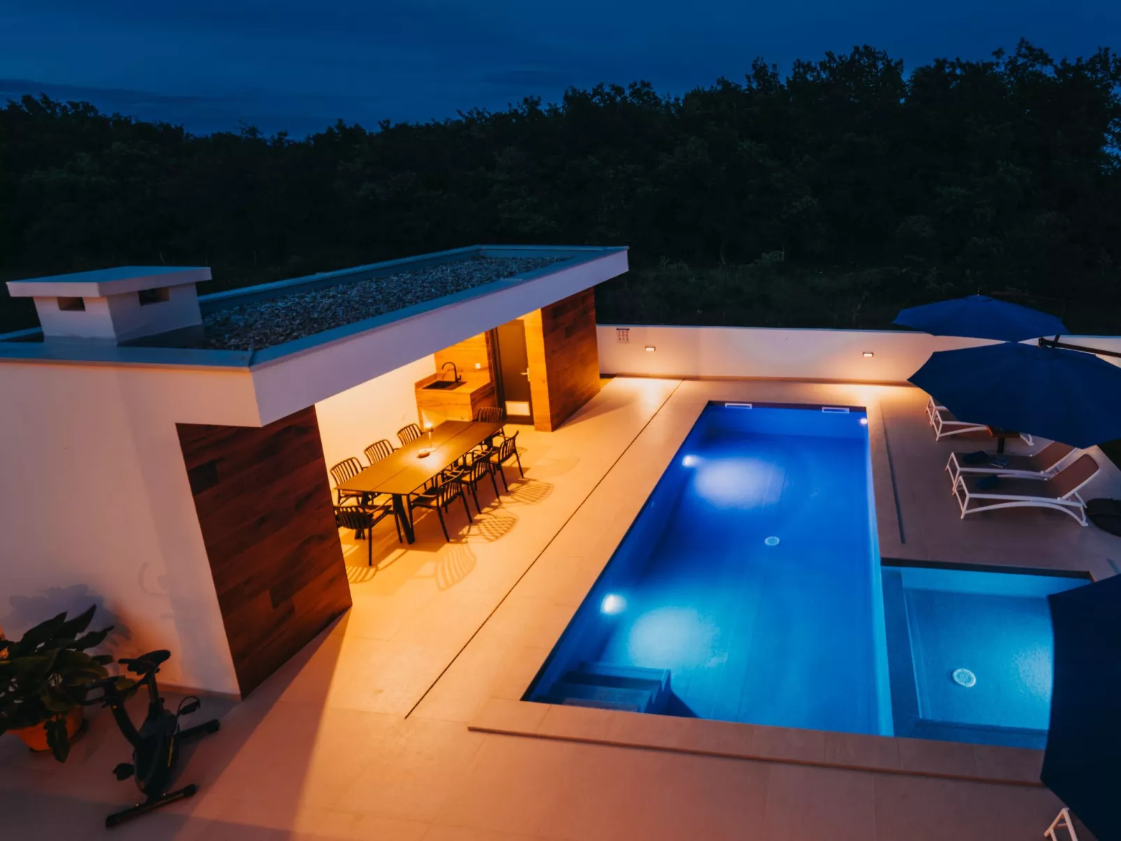 Ferienvilla "Villa Piano" mit eigenem Pool-Buiten