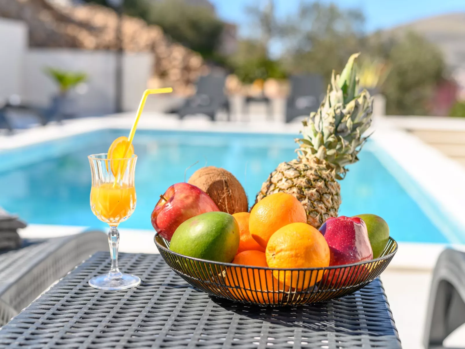 Luxuriöse Ferienvilla mit privatem Pool-Buiten