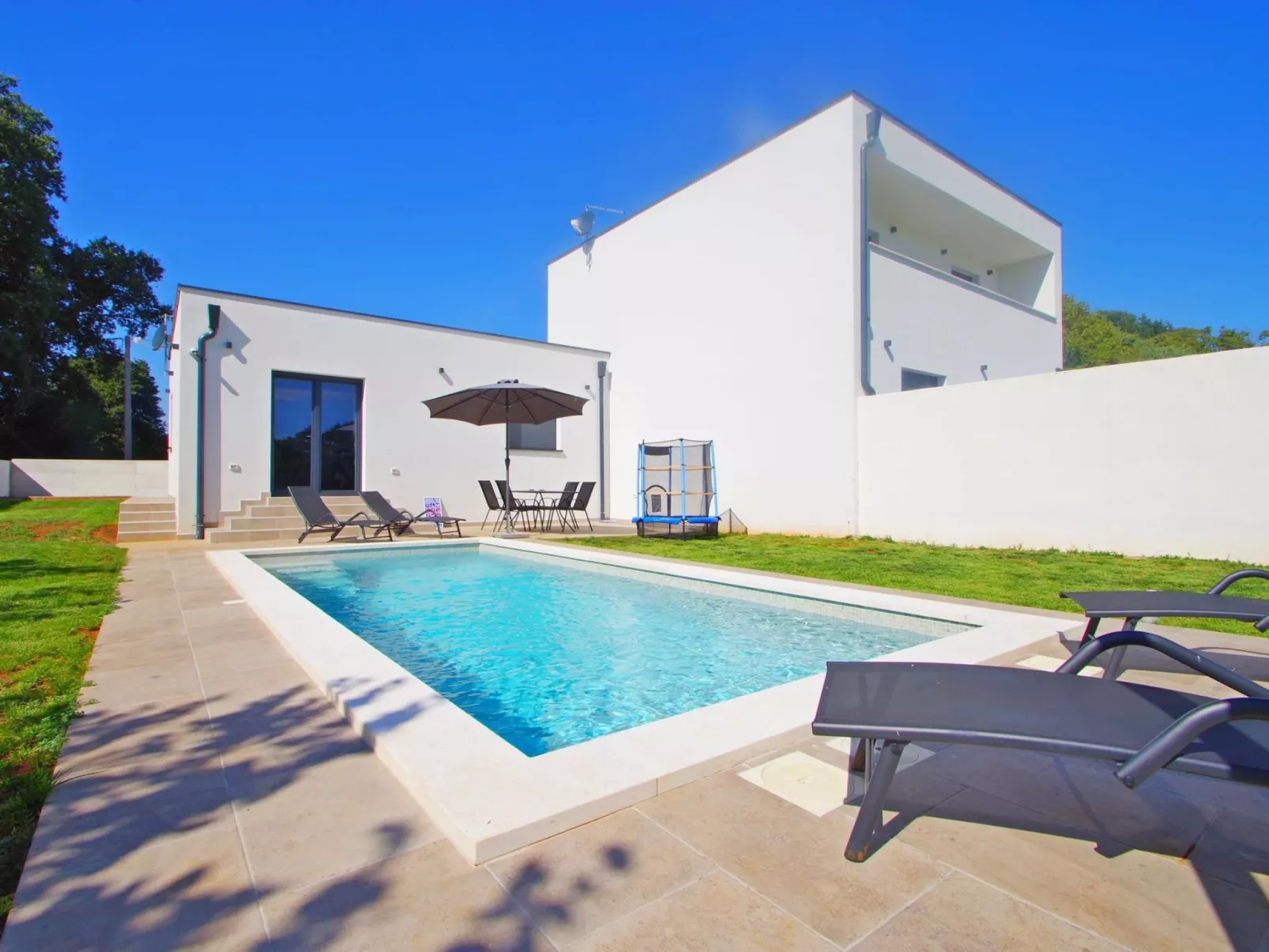 Ferienhaus, privater Pool, Dorf Šišan-Image-tags.info