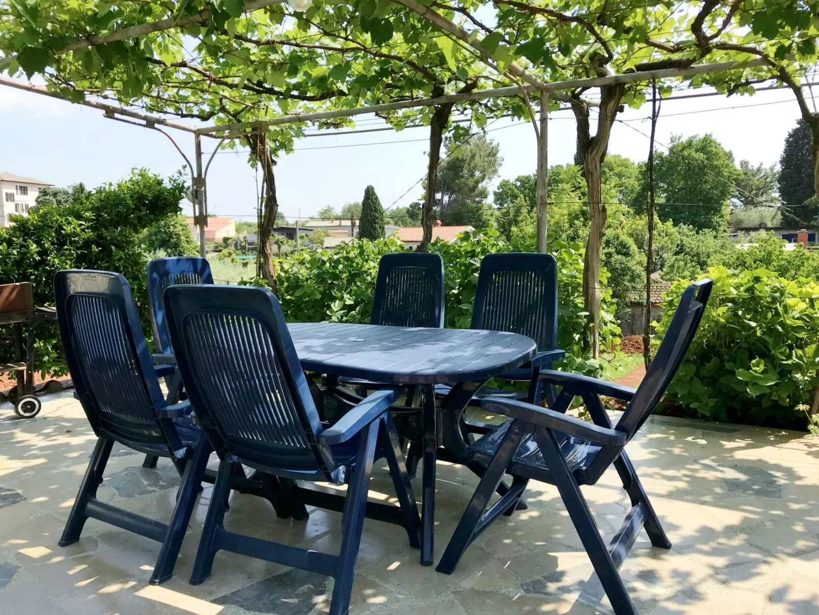 Apartment mit zwei Schlafzimmern in Strandnähe - Buiten