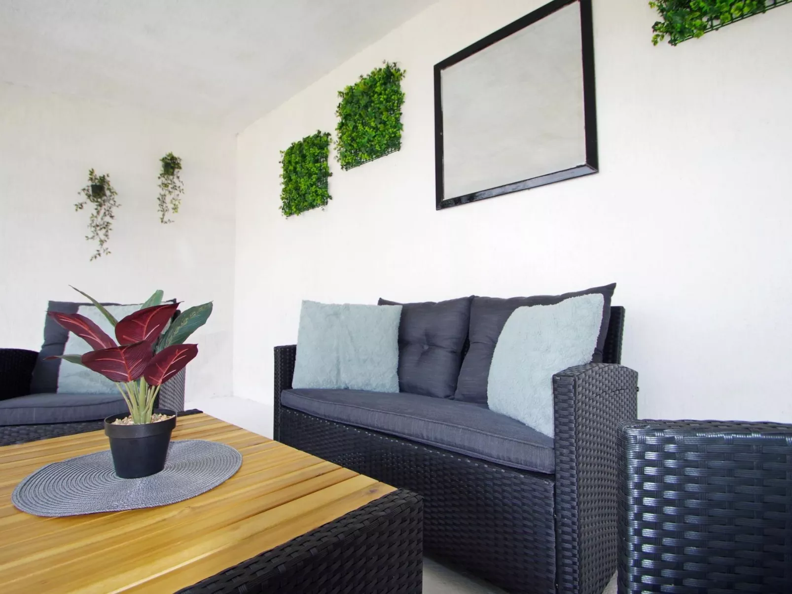 In Rakalj mit privatem Parkplatz-Binnen