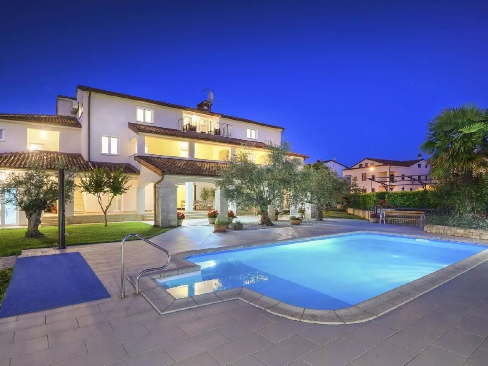 Paradiso Studio-Buiten