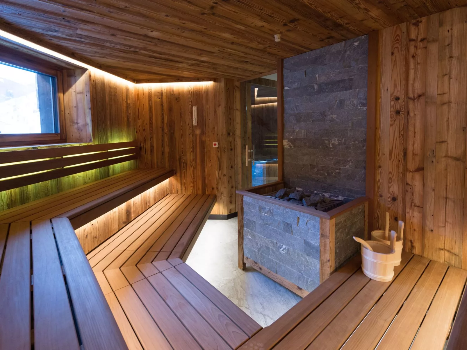 Zirmhof Apartments-Binnen