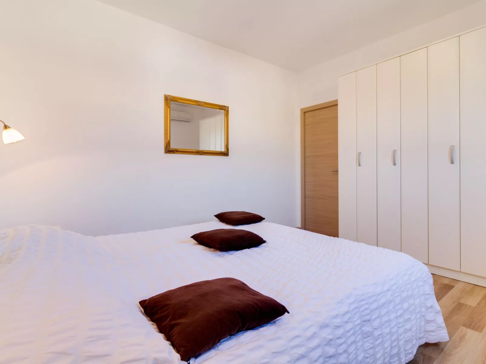 "Villa Agneza"-Image-tags.info