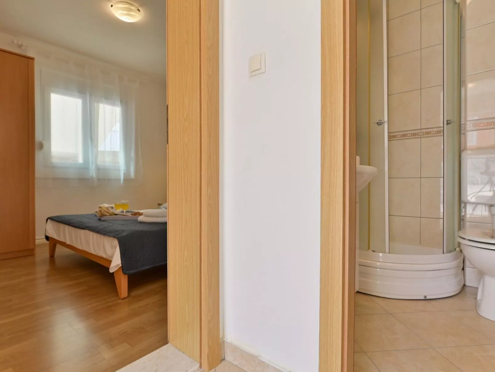 Narona-Image-tags.info