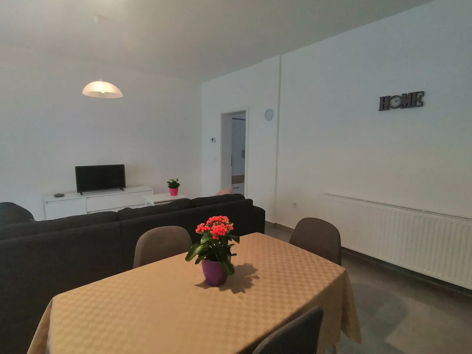 "Dunja", Pula-Binnen